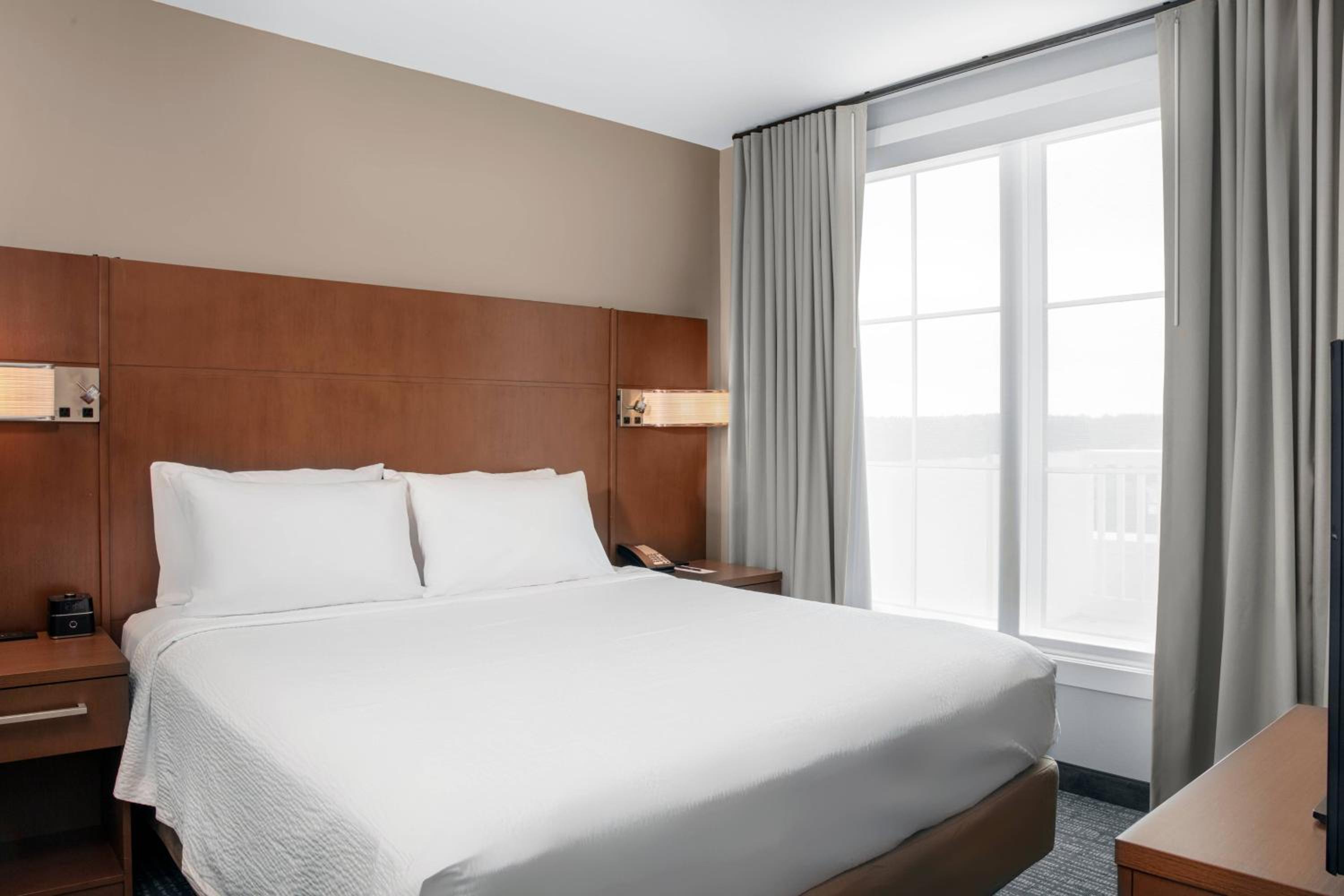 Norwalk CA Vacations - Residence Inn by Marriott Norwalk - Property Image 15