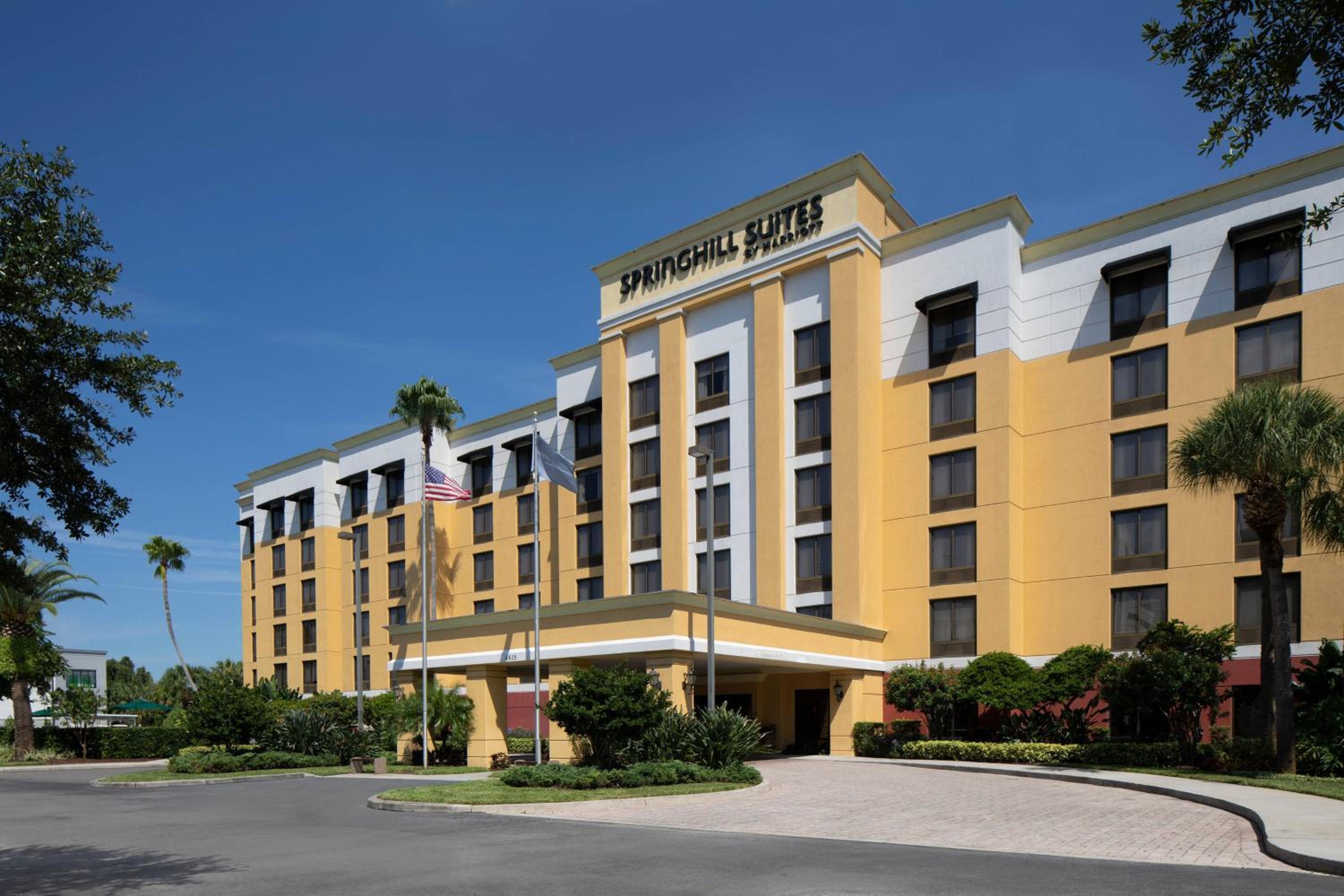 Hotel SpringHill Suites by Marriott Tampa Westshore - Image 1