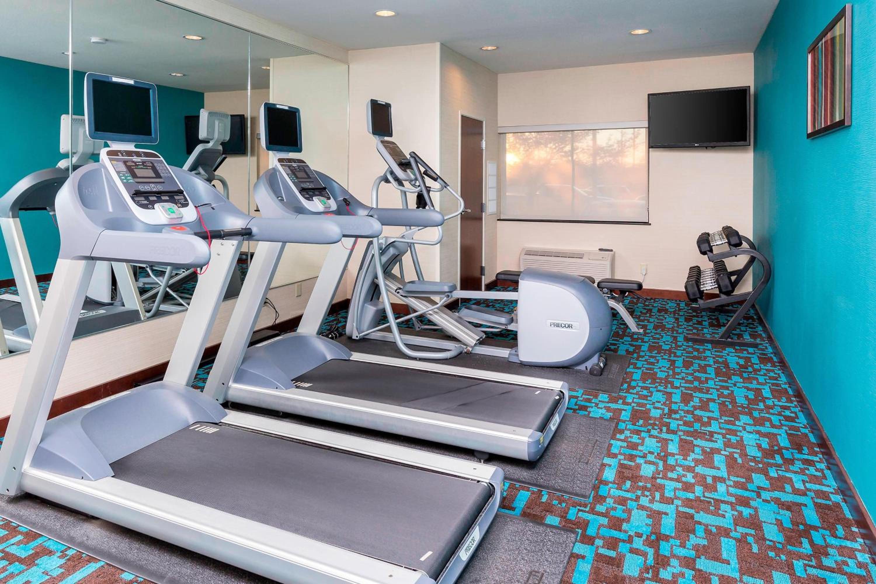 Galesburg Vacations - Fairfield Inn Suites by Marriott Galesburg - Property Image 3