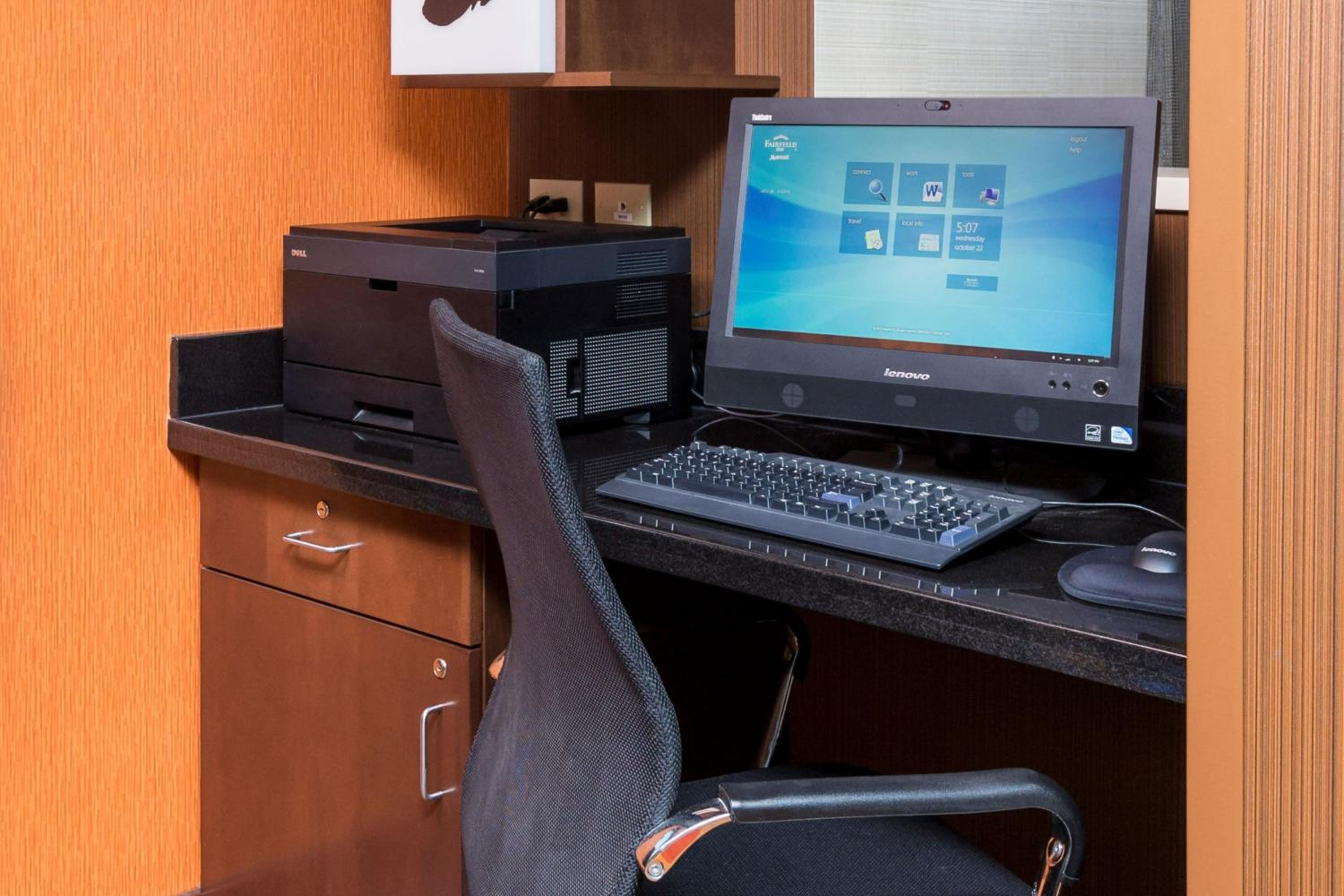 Galesburg Vacations - Fairfield Inn  Suites by Marriott Galesburg - Property Image 9