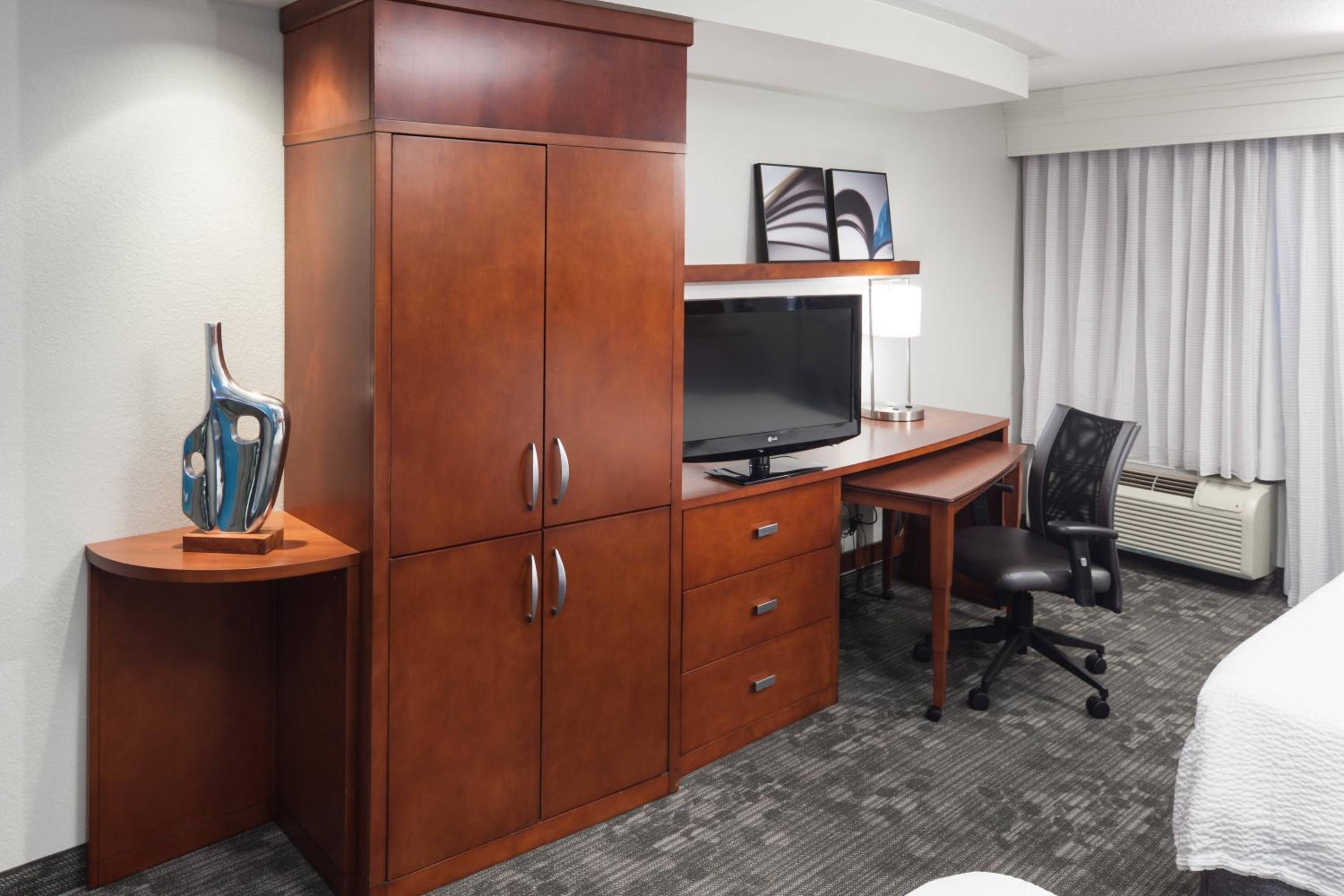 Hattiesburg Vacations - Courtyard by Marriott Hattiesburg - Property Image 19