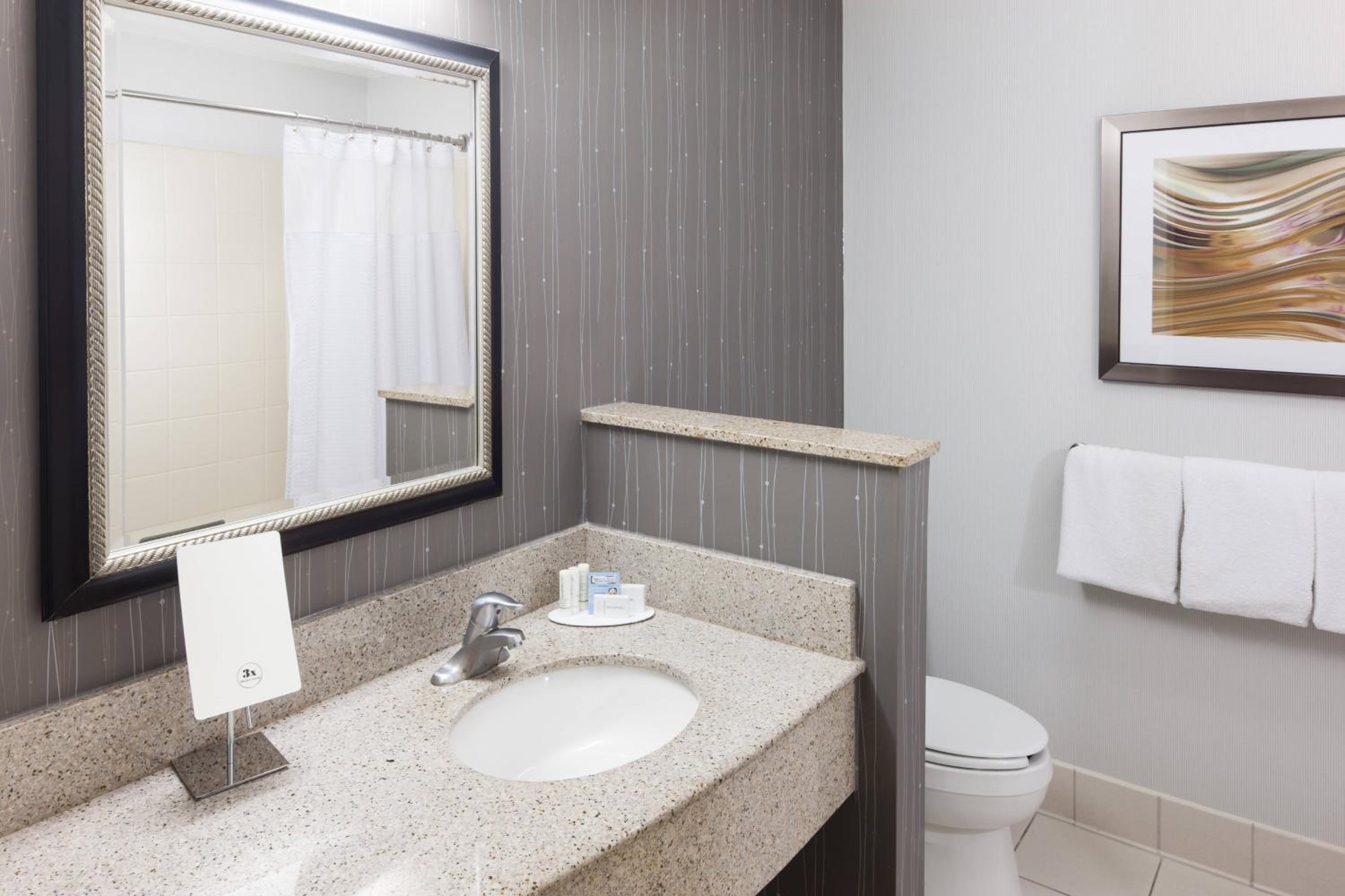 Hattiesburg Vacations - Courtyard by Marriott Hattiesburg - Property Image 2