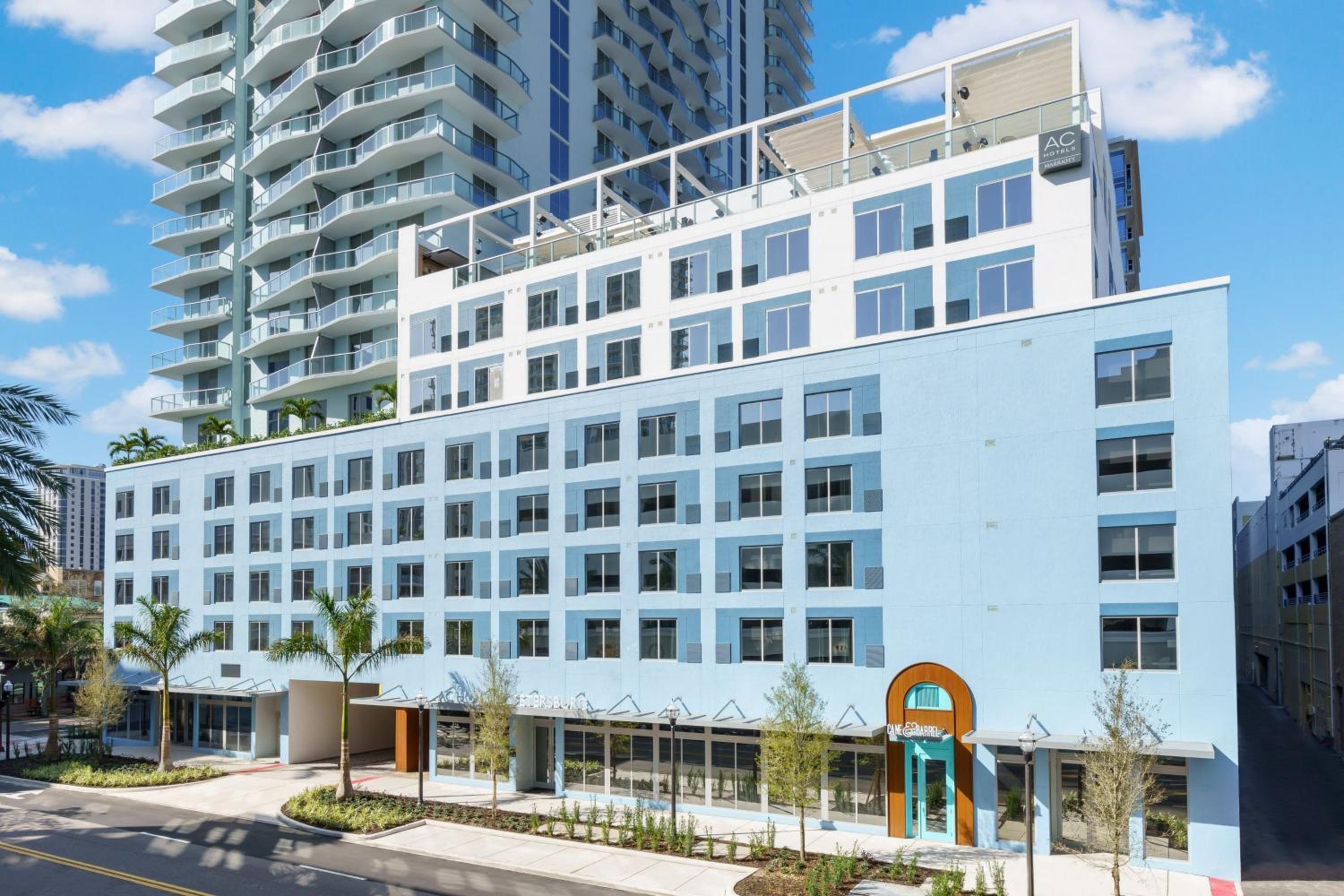 Hotel AC Hotel St Petersburg Downtown - Image 1