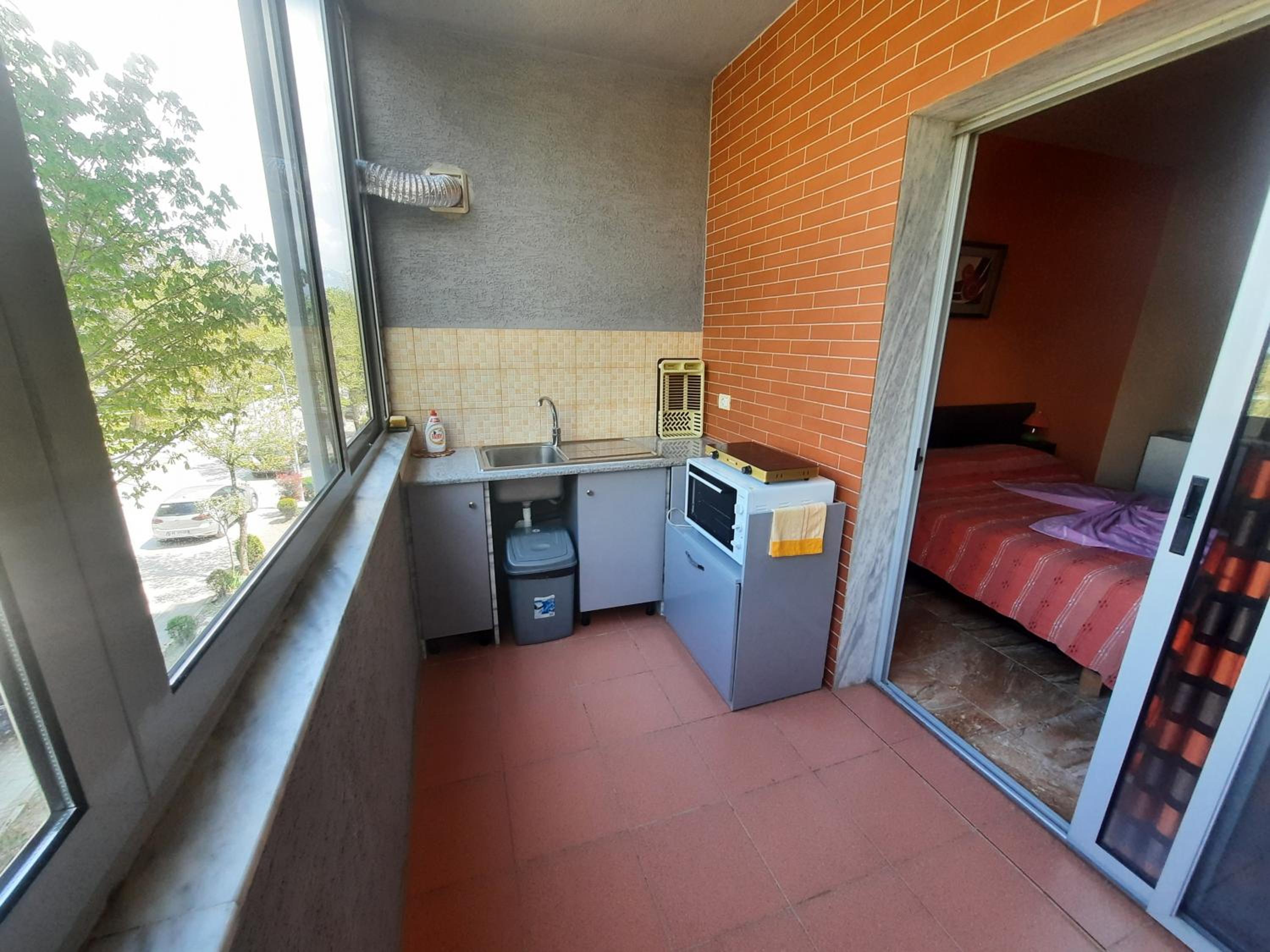 Elio's Holiday Home