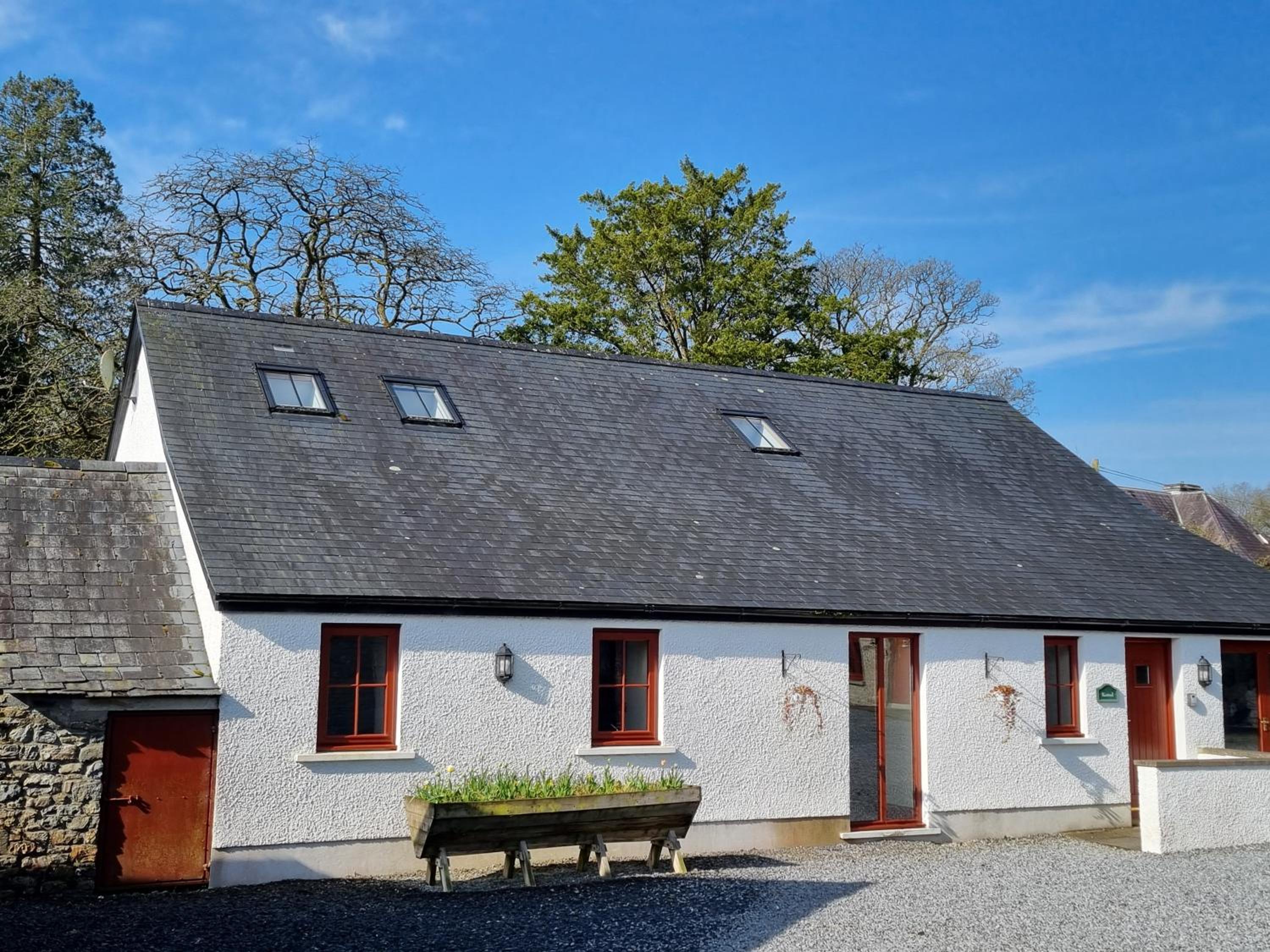 Kestrel Farmhouse view 2