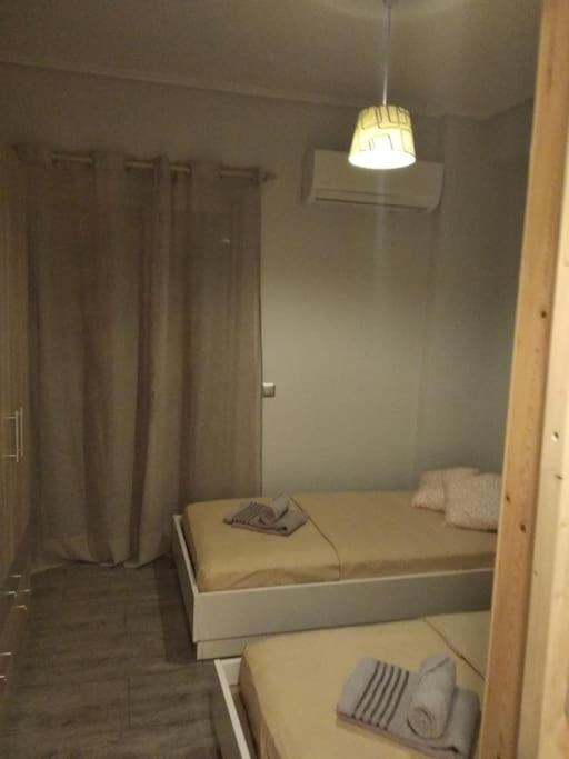 Nice& Cozy Flat 1min from the Heart of Athens.WiFi
