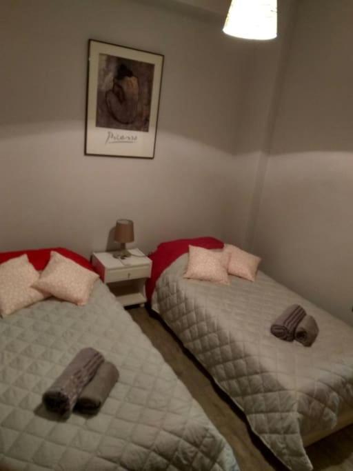 Nice& Cozy Flat 1min from the Heart of Athens.WiFi