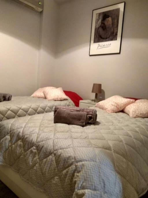 Nice& Cozy Flat 1min from the Heart of Athens.WiFi