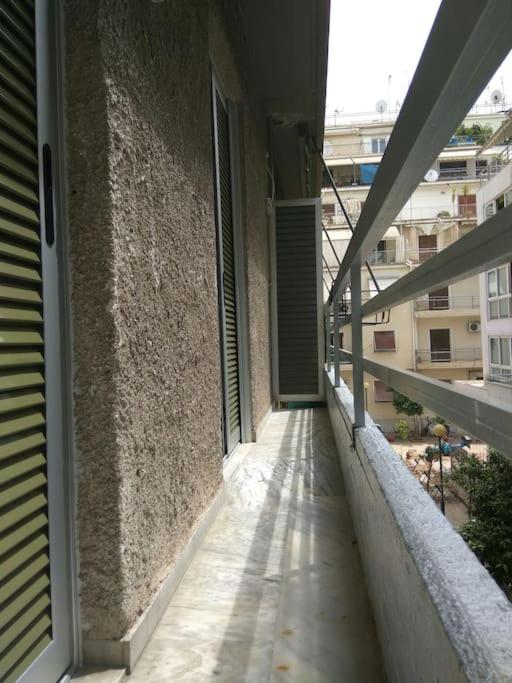 Nice& Cozy Flat 1min from the Heart of Athens.WiFi