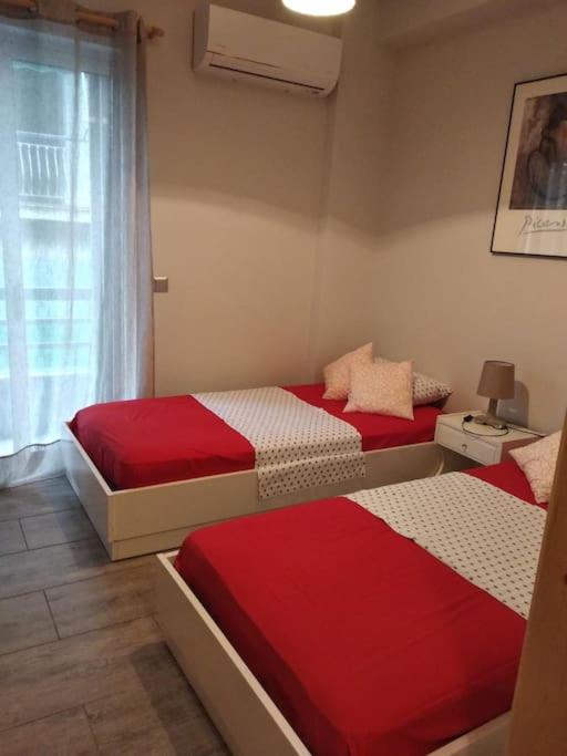 Nice& Cozy Flat 1min from the Heart of Athens.WiFi