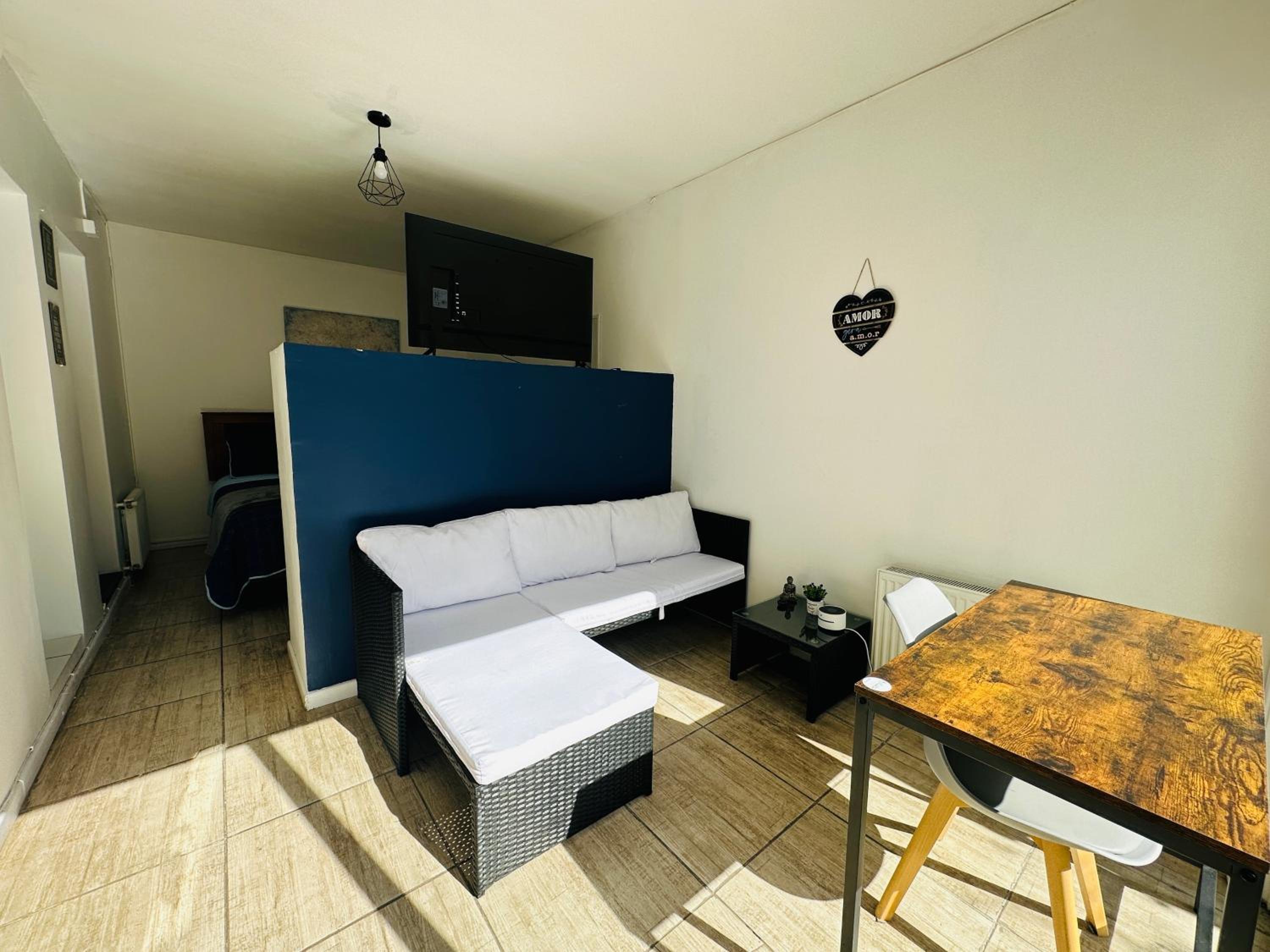 MAKTVB Europa - Hostal Boutique