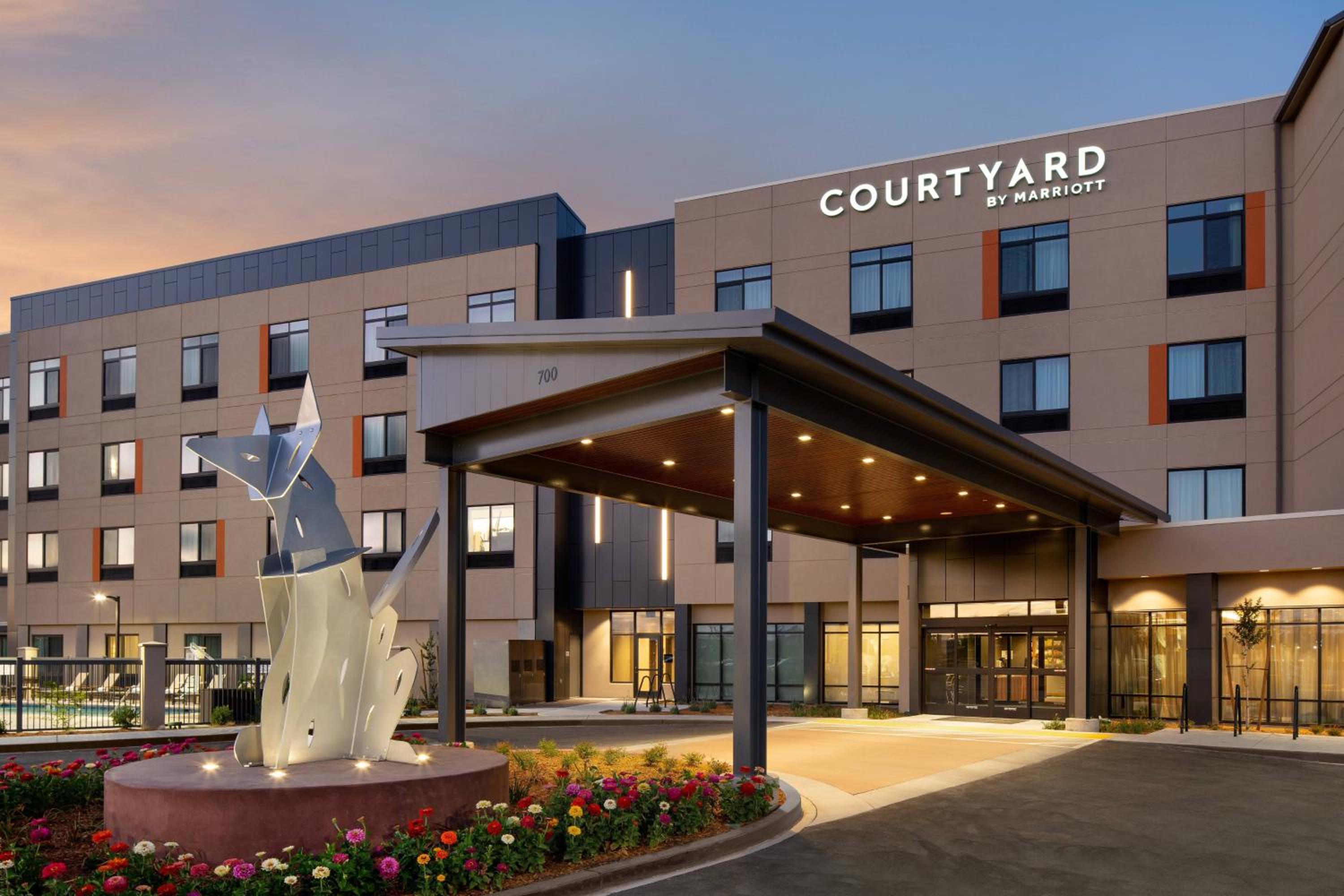Petaluma Vacations - Courtyard by Marriott Petaluma Sonoma County - Property Image 5