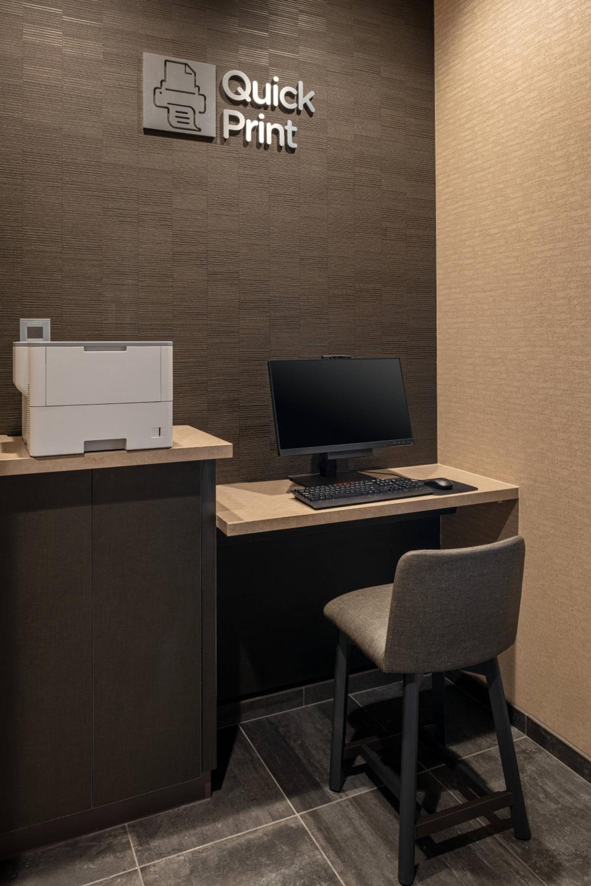 Petaluma Vacations - Courtyard by Marriott Petaluma Sonoma County - Property Image 12