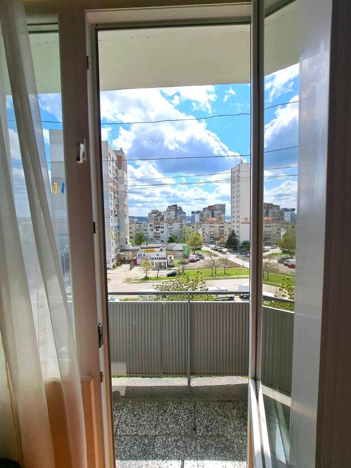 Lidda Apartment in residential area