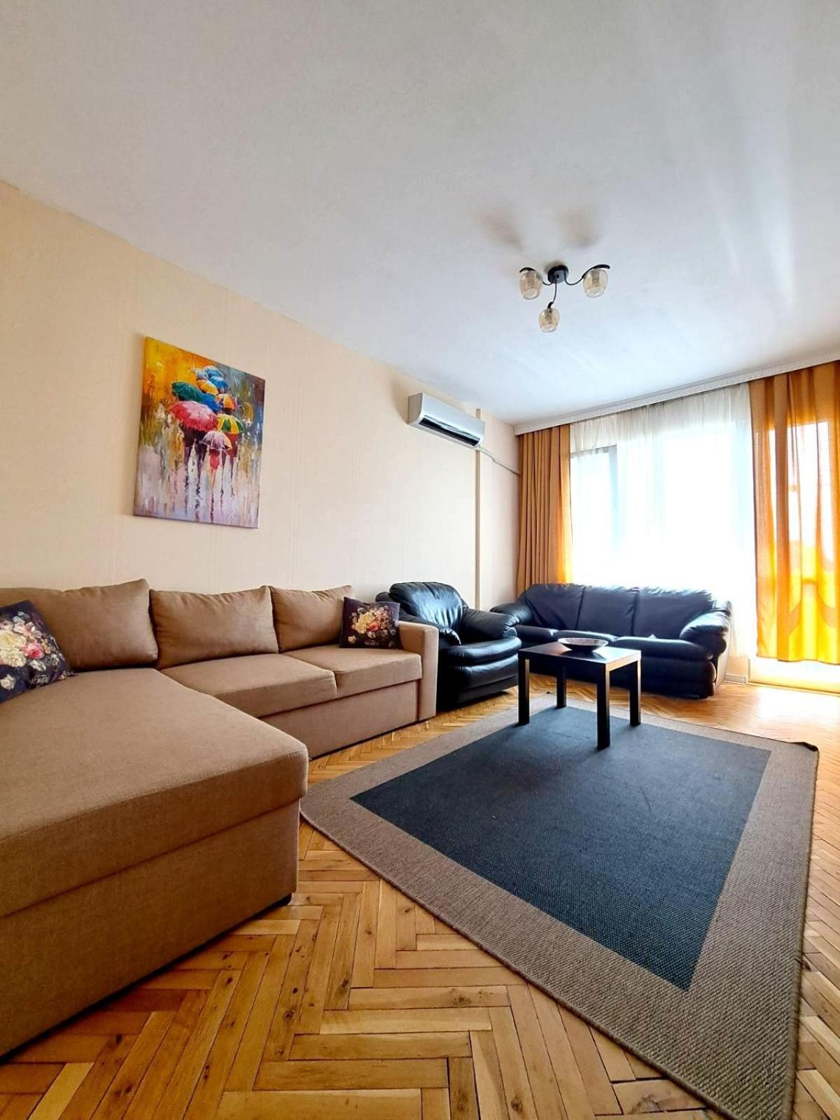 Lidda Apartment in residential area