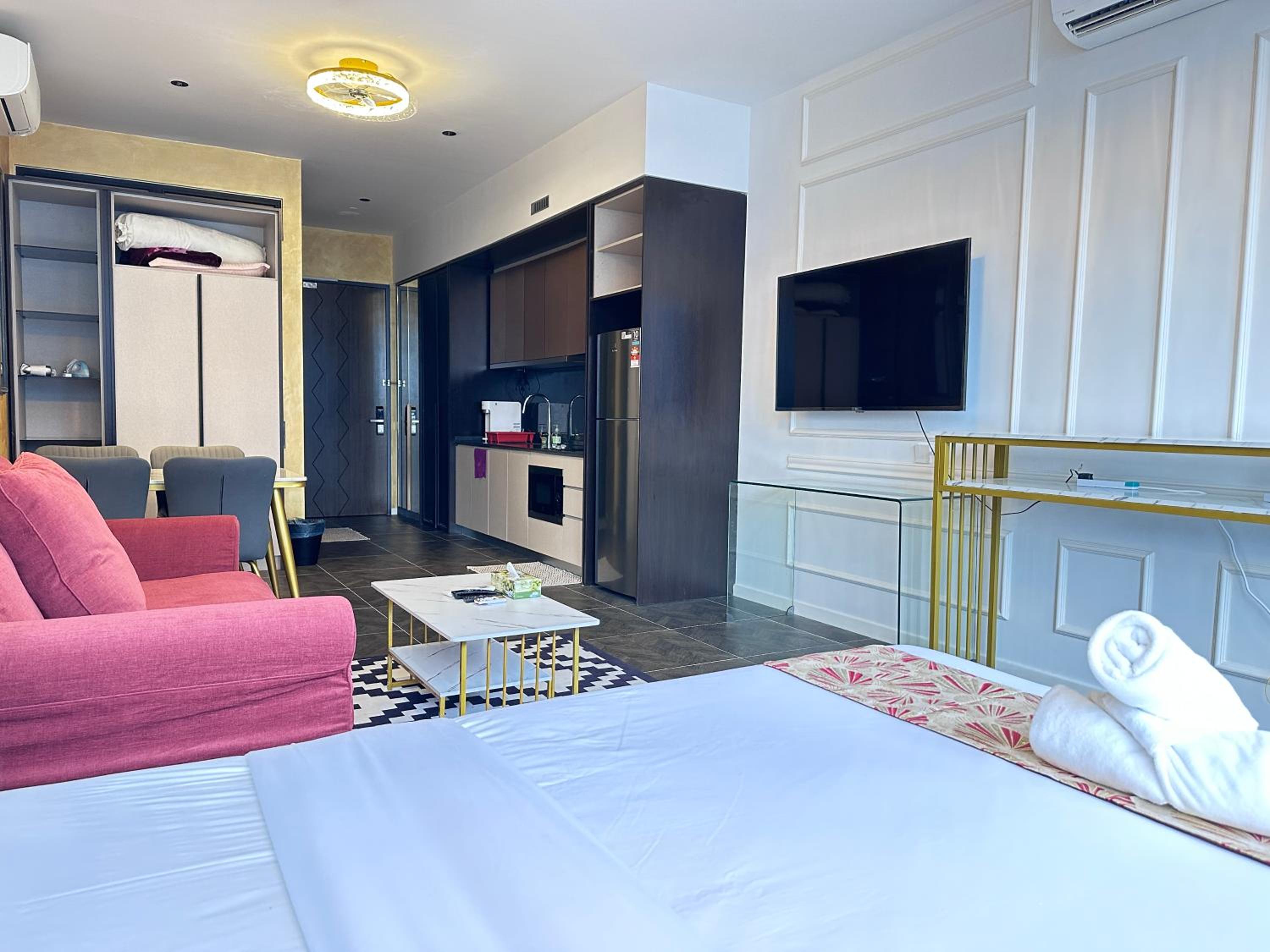 Scarletz Suites KLCC Twin Tower by Purple Orchid