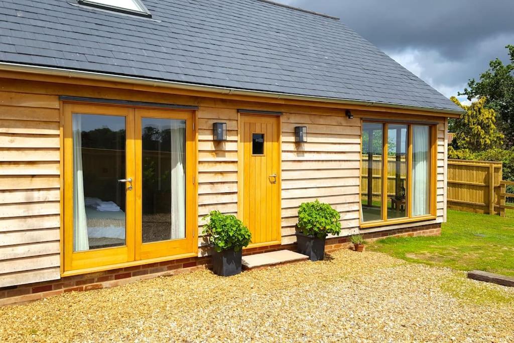 River Cottage - Stunning estuary views view 2