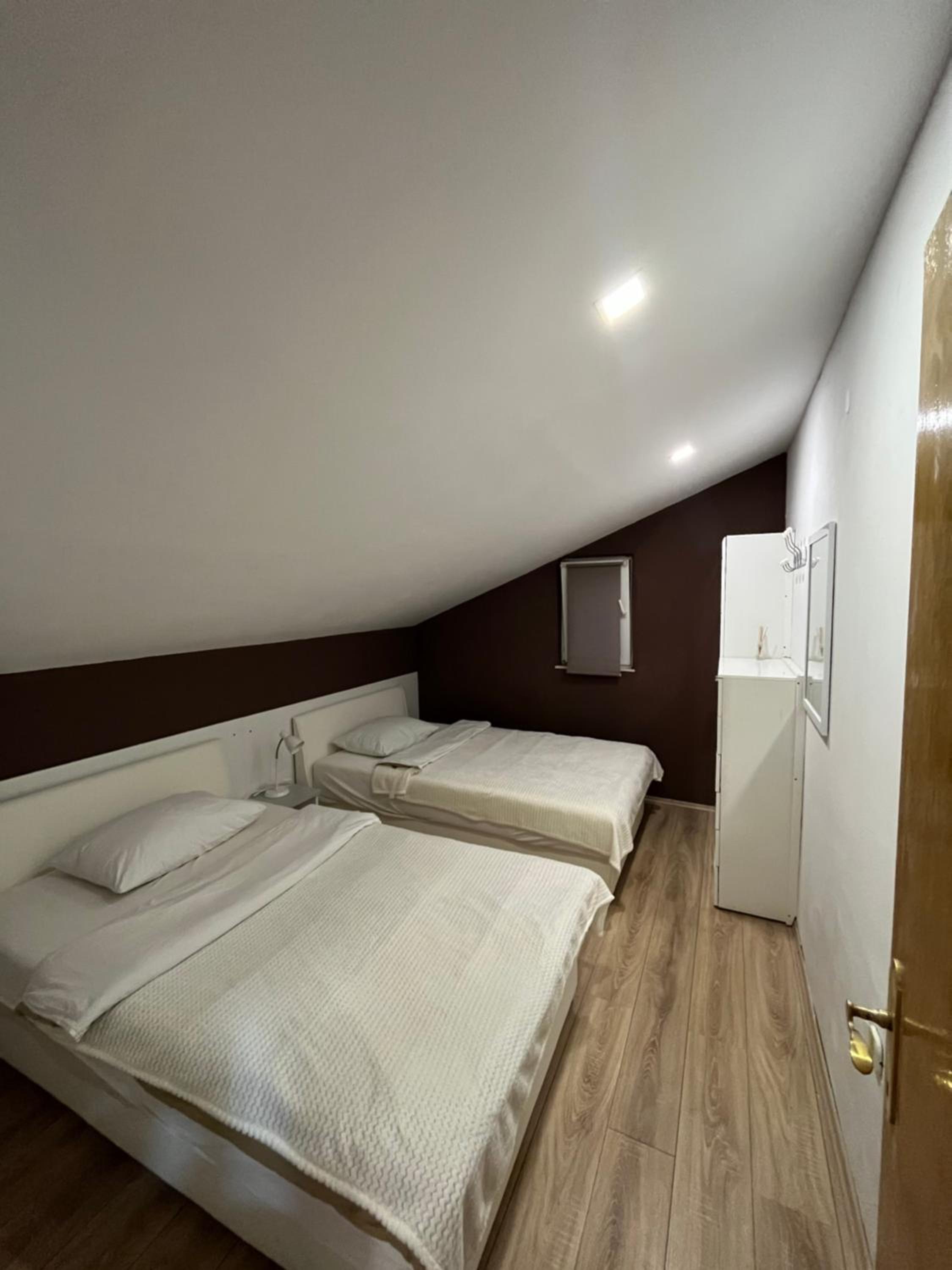 Apartments Mira