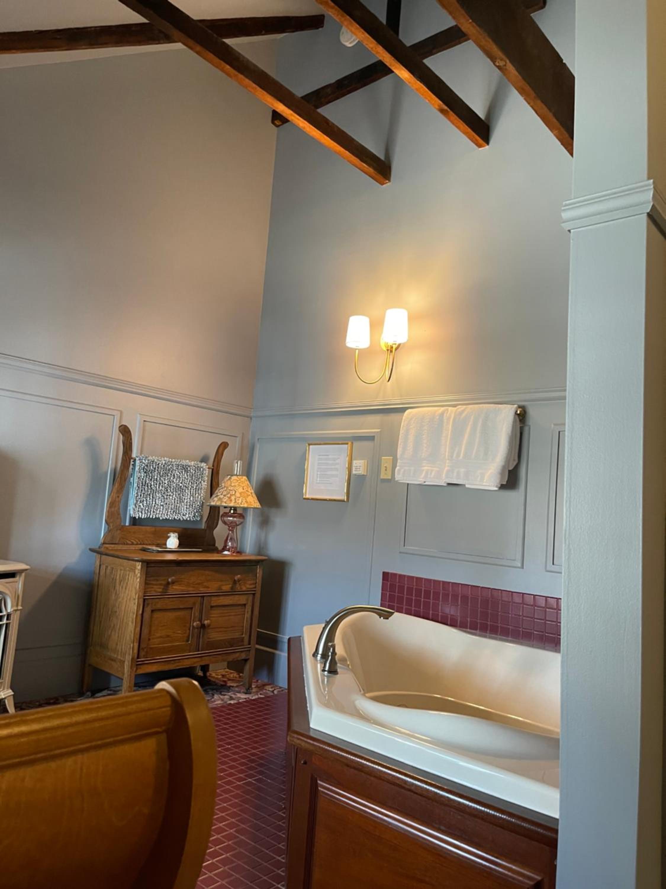 Carriage House Bed & Breakfast, photo 9
