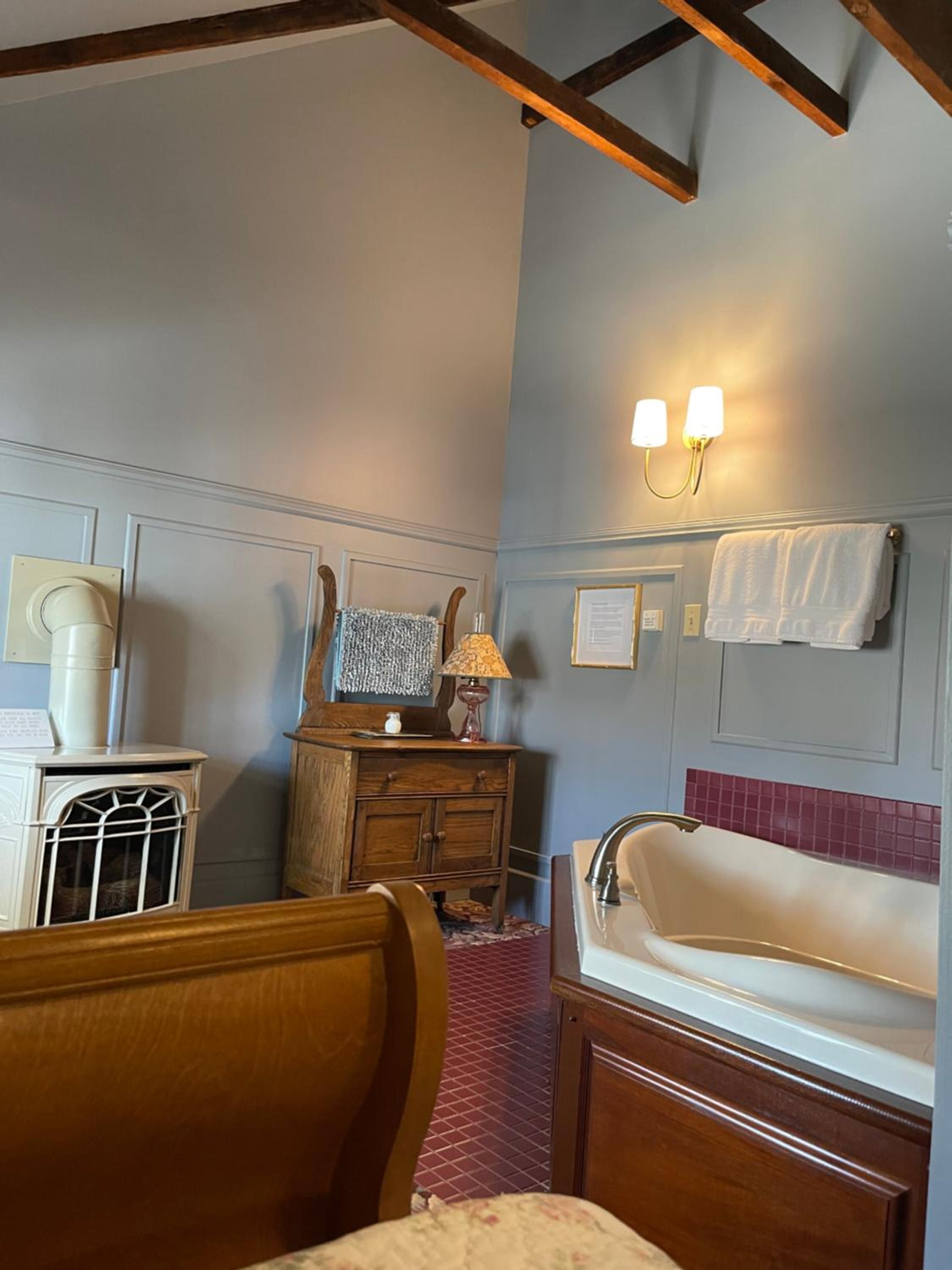 Carriage House Bed & Breakfast, photo 16