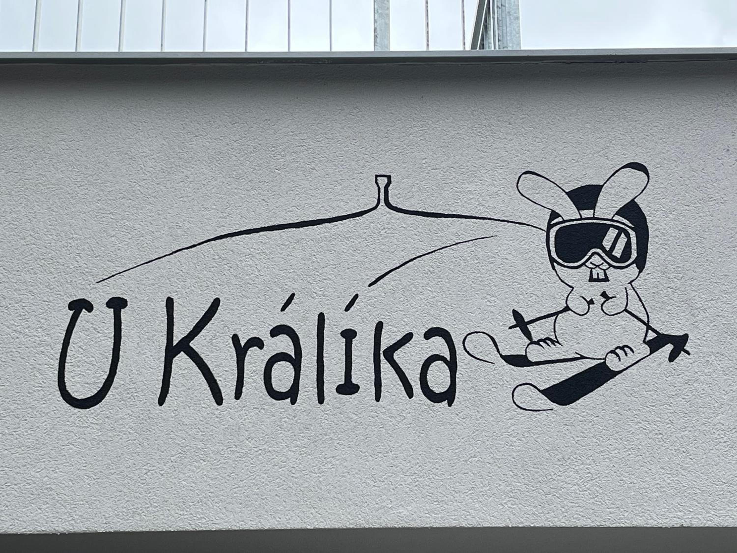 U Králíka, apartmán H, 3 samostatné ložnice - mezonet, 3 vlastní parkovací místa, v klidu, přitom v centru zábavy, nově otevřený aquapark v docházkové vzdá