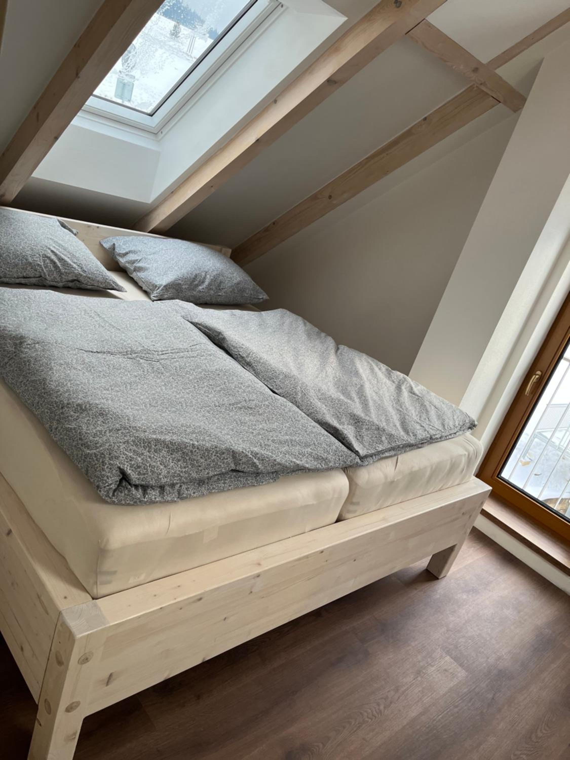 U Králíka, apartmán H, 3 samostatné ložnice - mezonet, 3 vlastní parkovací místa, v klidu, přitom v centru zábavy, nově otevřený aquapark v docházkové vzdá