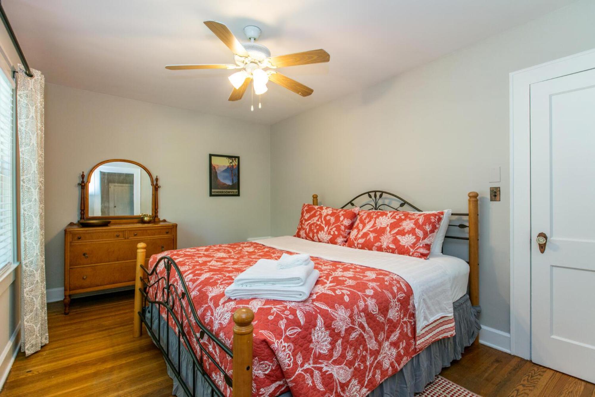 Roomy 5BR Bungalow with Backyard, Walk to Downtown