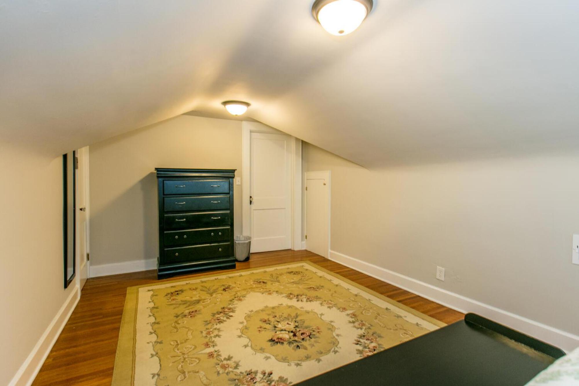 Roomy 5BR Bungalow with Backyard, Walk to Downtown