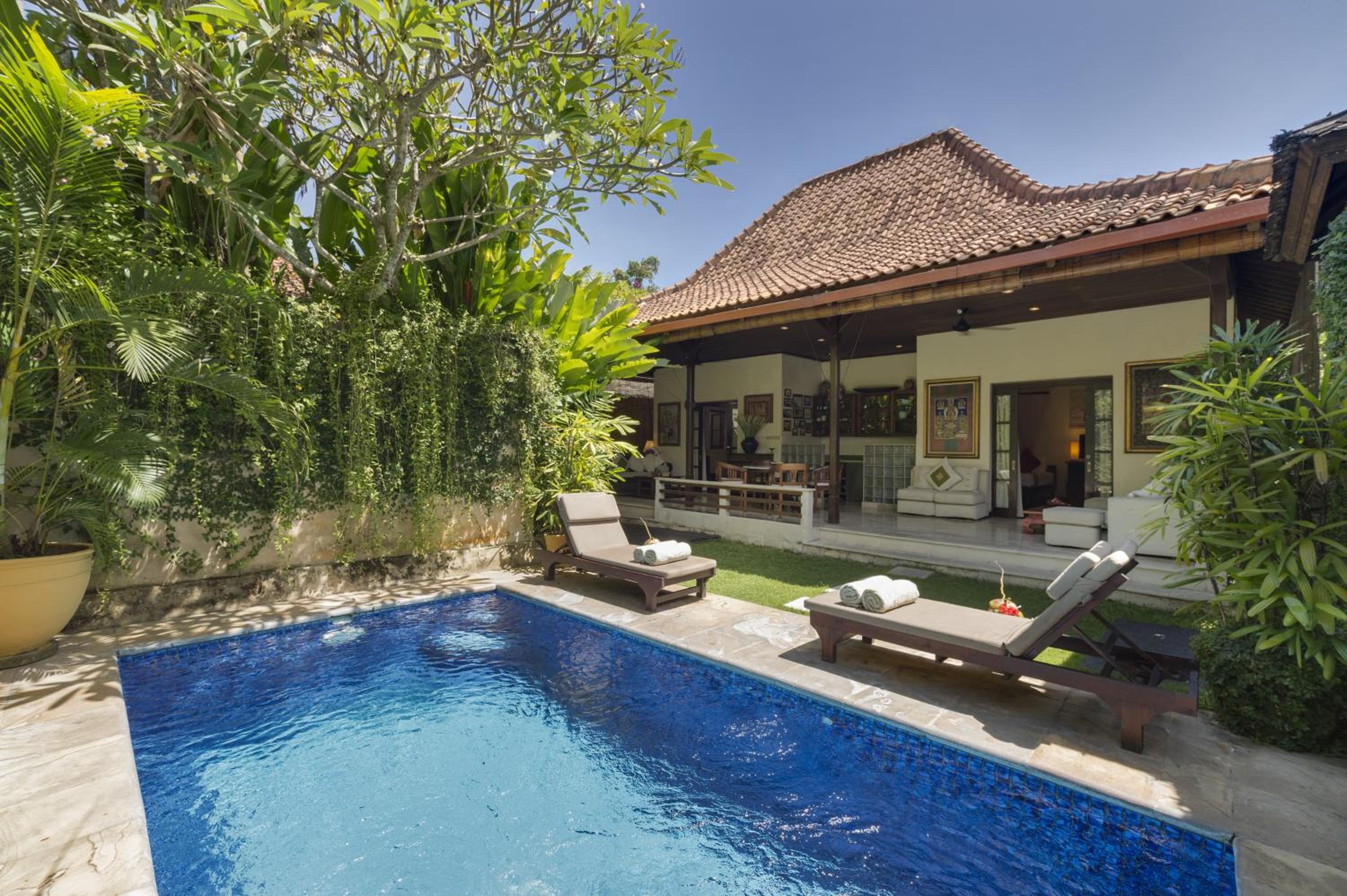 Villa Eight