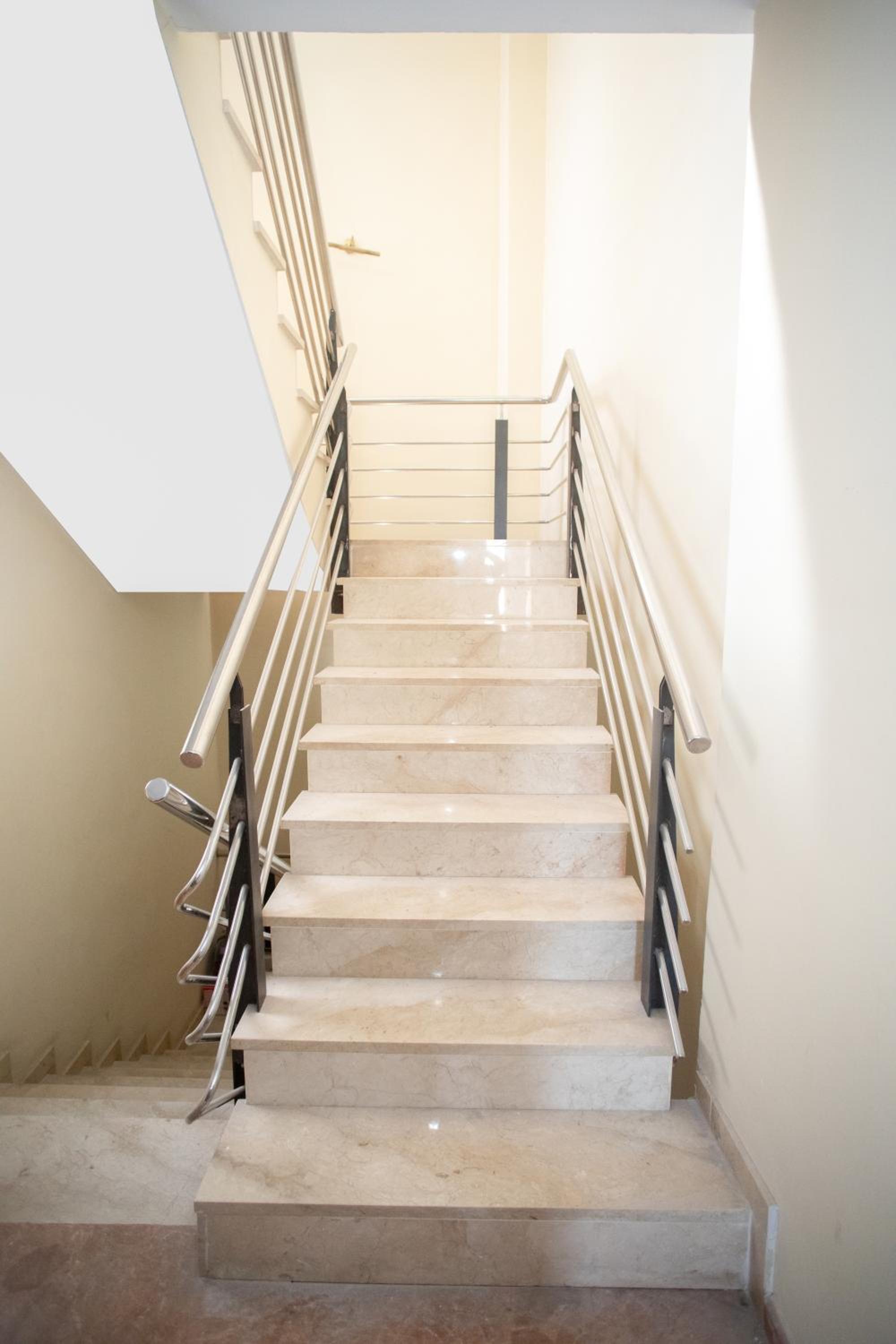 Aparthotel Mediterráneo by NeoHotels-Centro 8 min by Metro