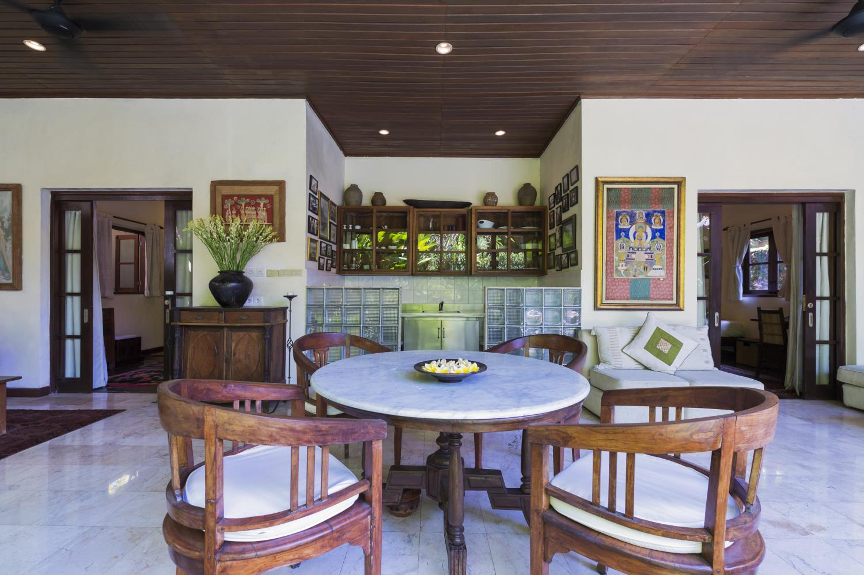 Villa Eight