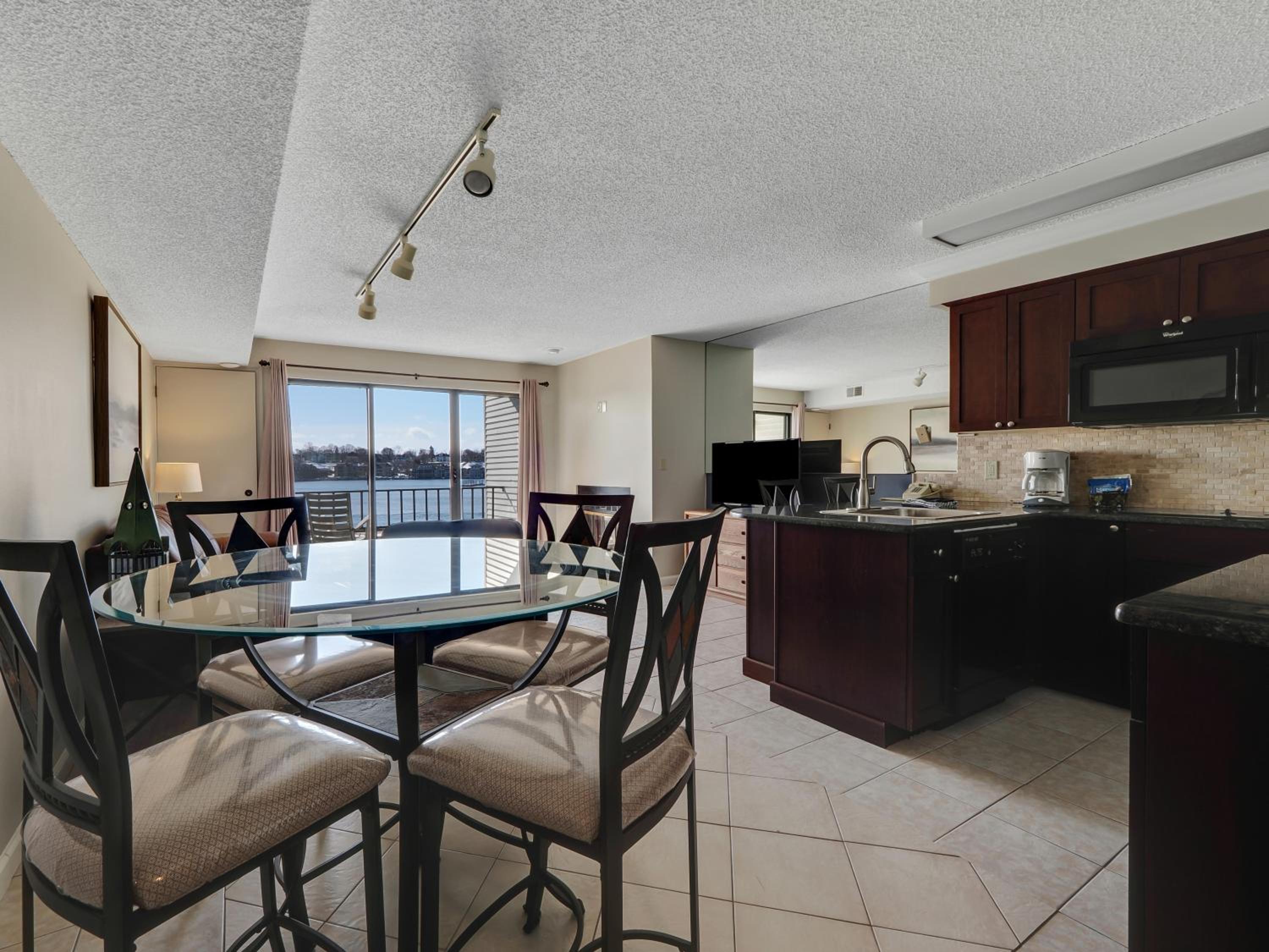 223 Edgewater Inn view 2