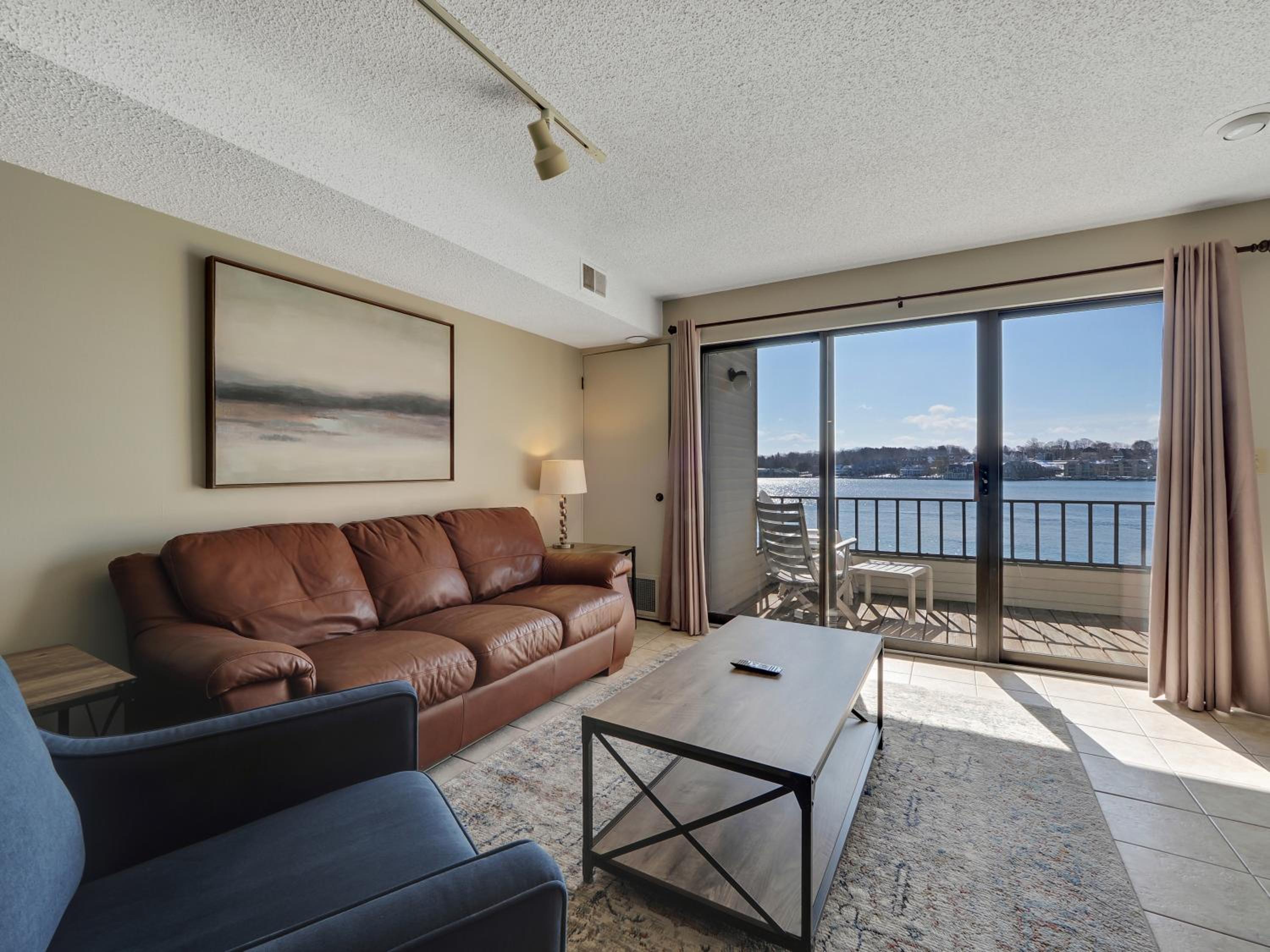 223 Edgewater Inn view 3