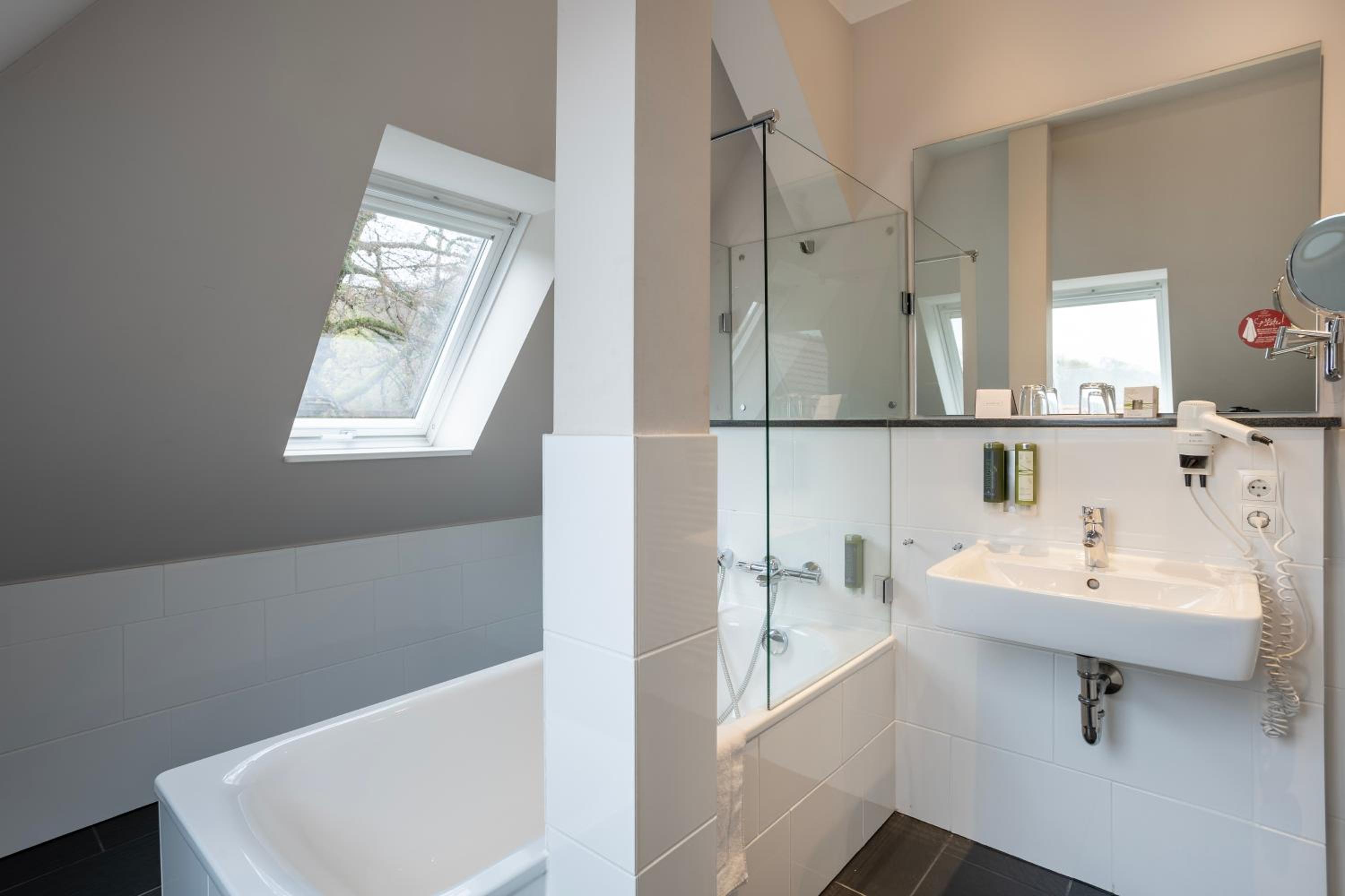LIKESTAY Premium Baden-Baden - ehemals Batschari Palais — photo 68