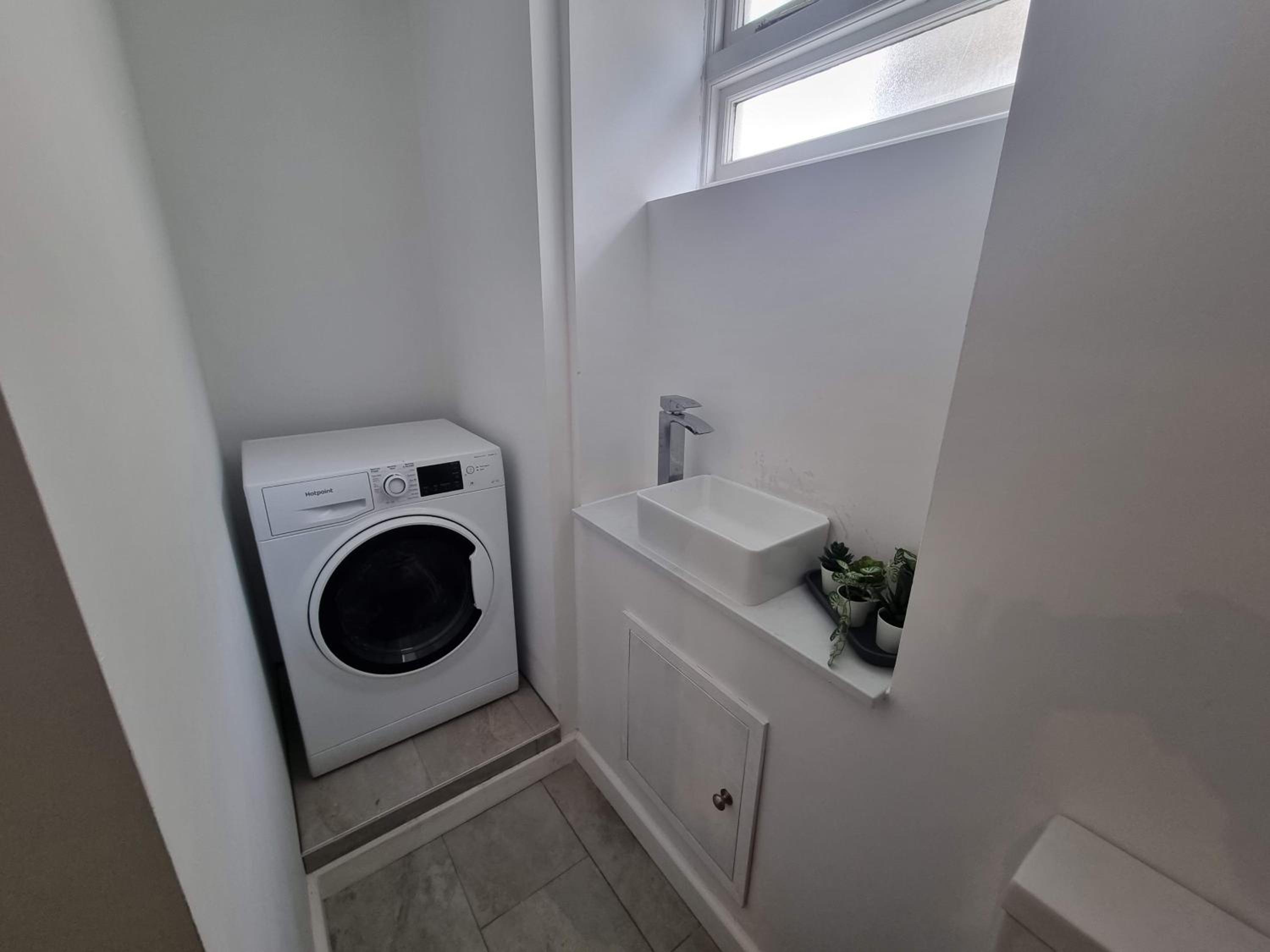 South Terrace Apartment by Cliftonvalley Apartments