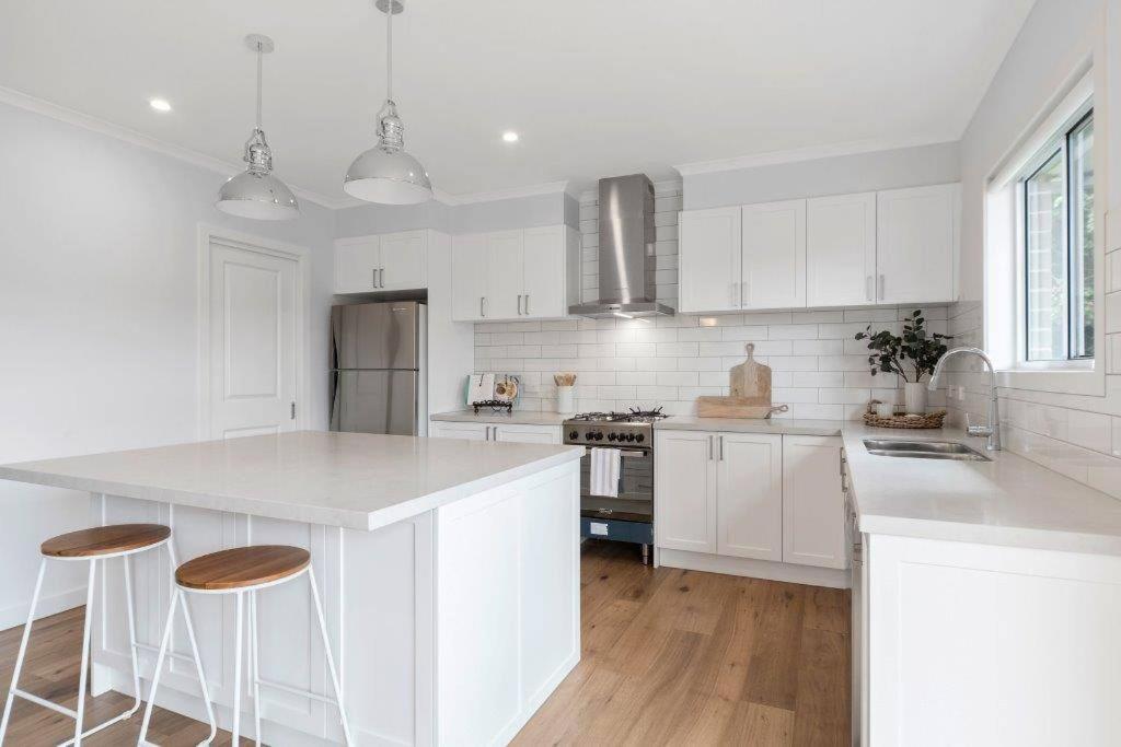 Rosebud Lovely House 2 - Mornington Peninsula 4 BR 3 Bath 2 story holiday house - BBQ - Beach - Hot spring