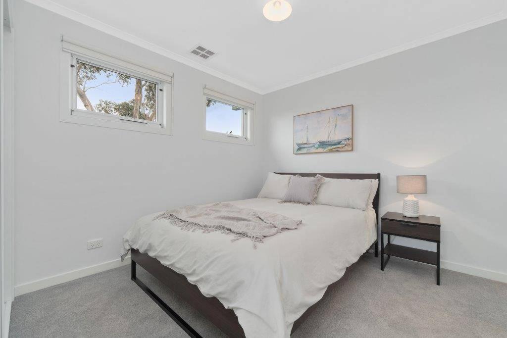 Rosebud Lovely House 2 - Mornington Peninsula 4 BR 3 Bath 2 story holiday house - BBQ - Beach - Hot spring