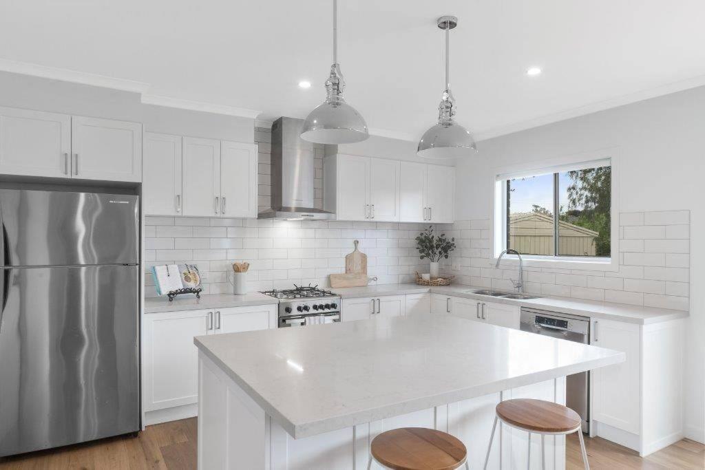 Rosebud Lovely House 2 - Mornington Peninsula 4 BR 3 Bath 2 story holiday house - BBQ - Beach - Hot spring