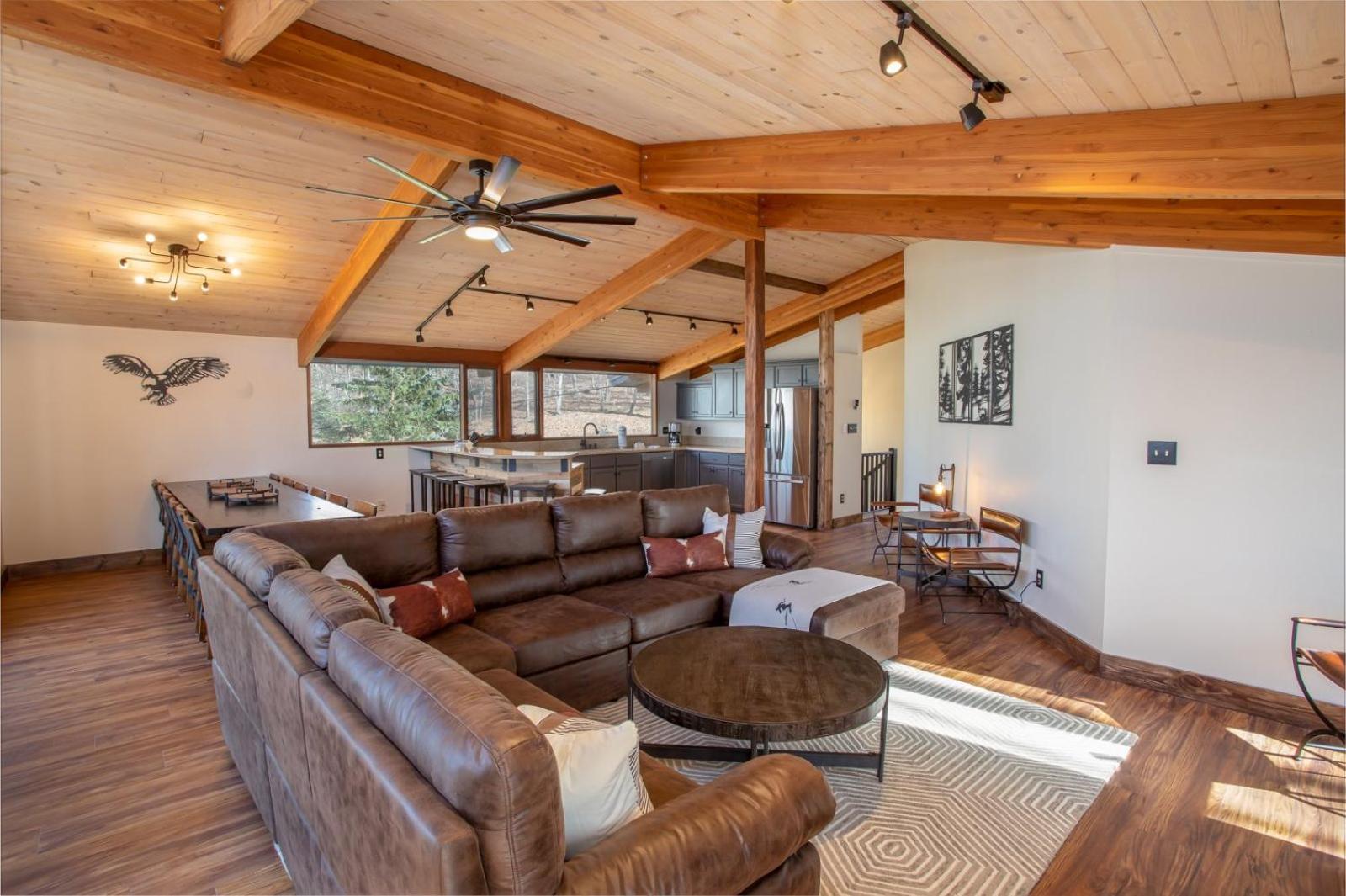 Blue Eagle Lodge
