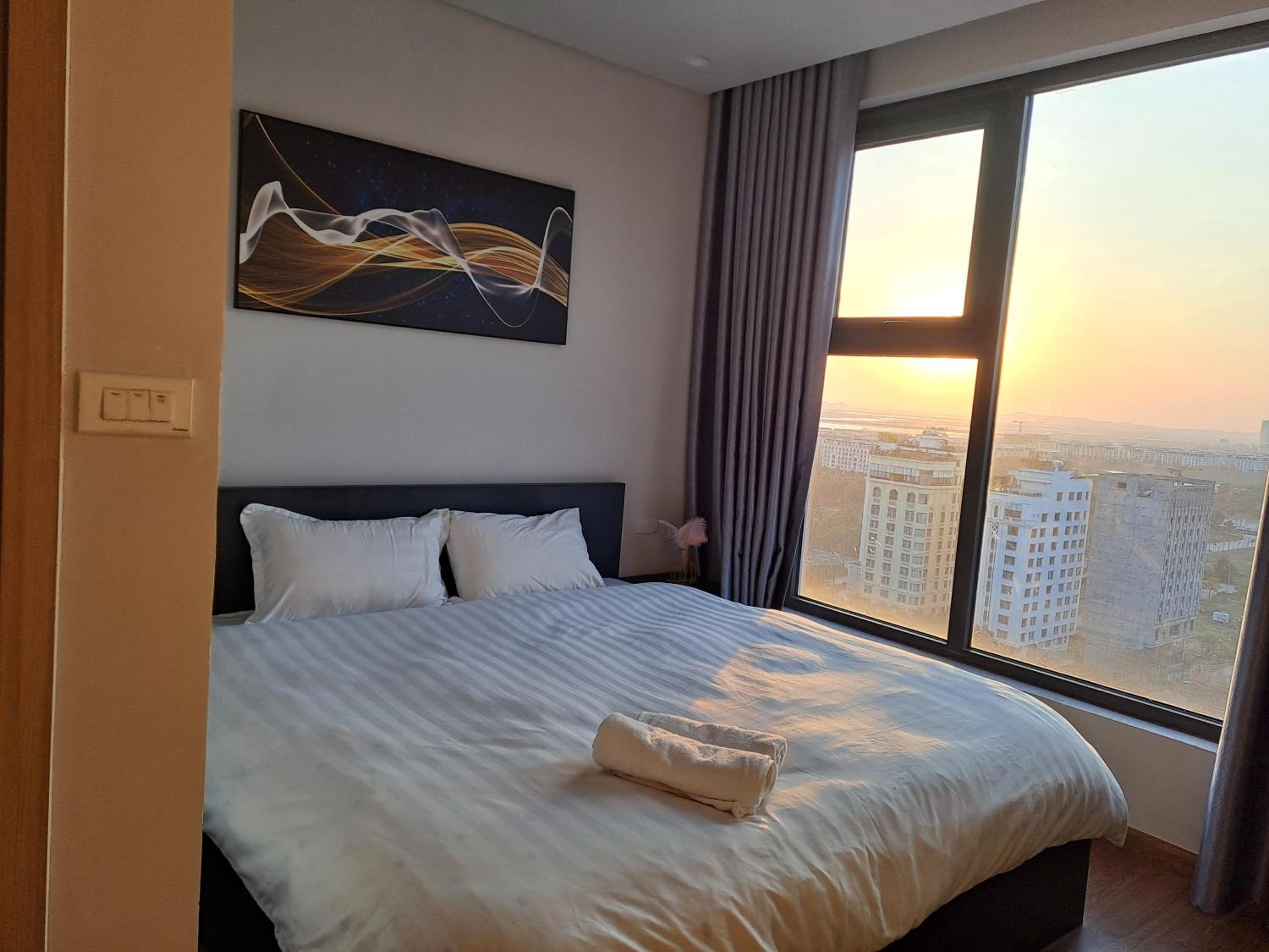Mon Cherry Apartment -Greenbay Garden Ha Long