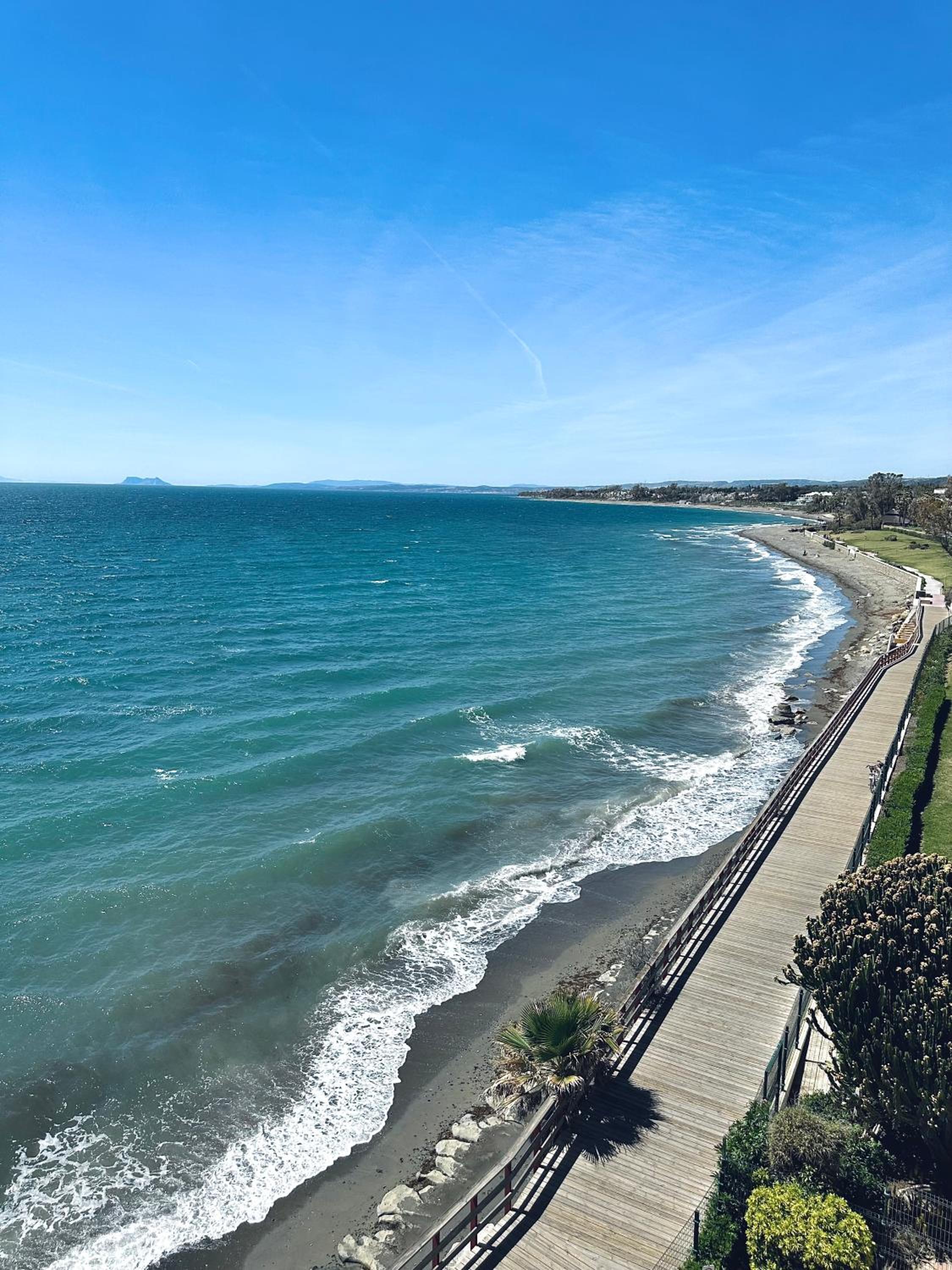 Beachfront Design LUX Studio Apartment view 5