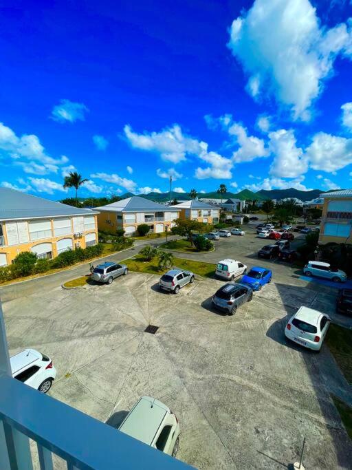 Superbe studio lumineux, vue sur piscine et mer view 5
