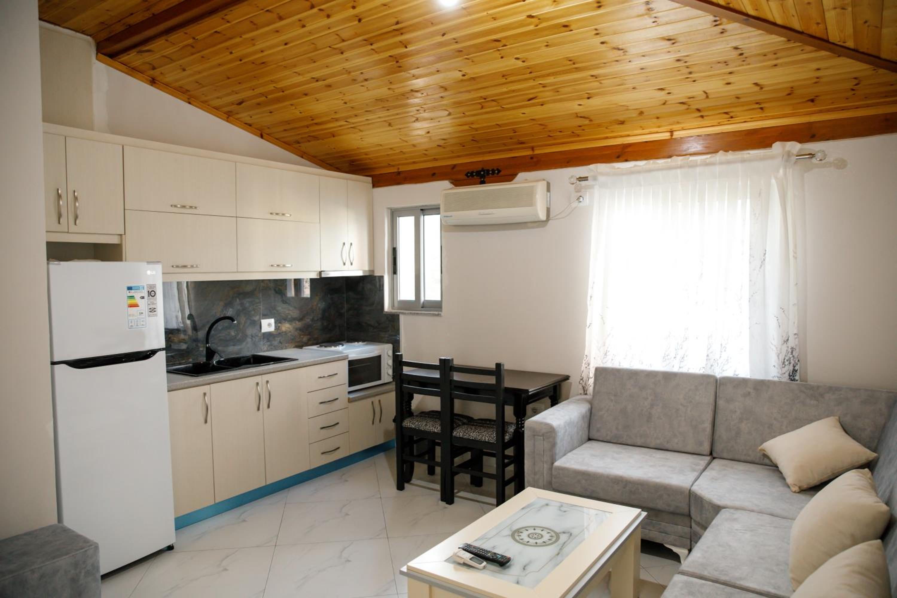 Logli Apartments