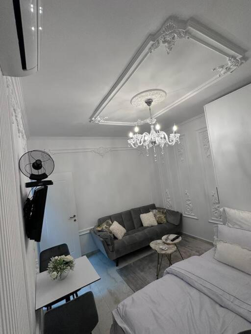 The Artist's Loft near Center