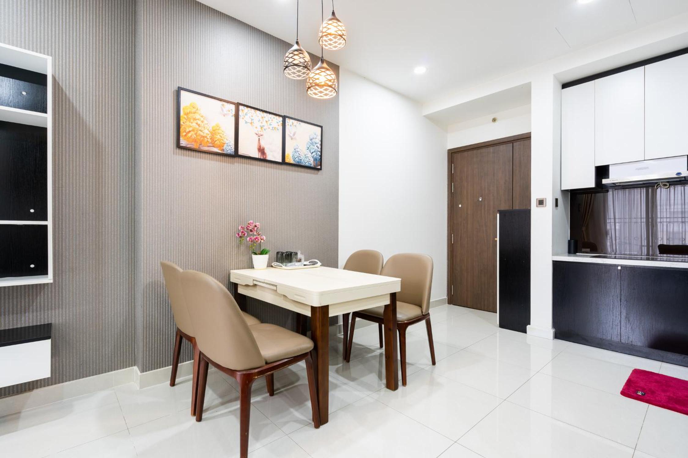 AJ'home - Saigon Royal 5 Star