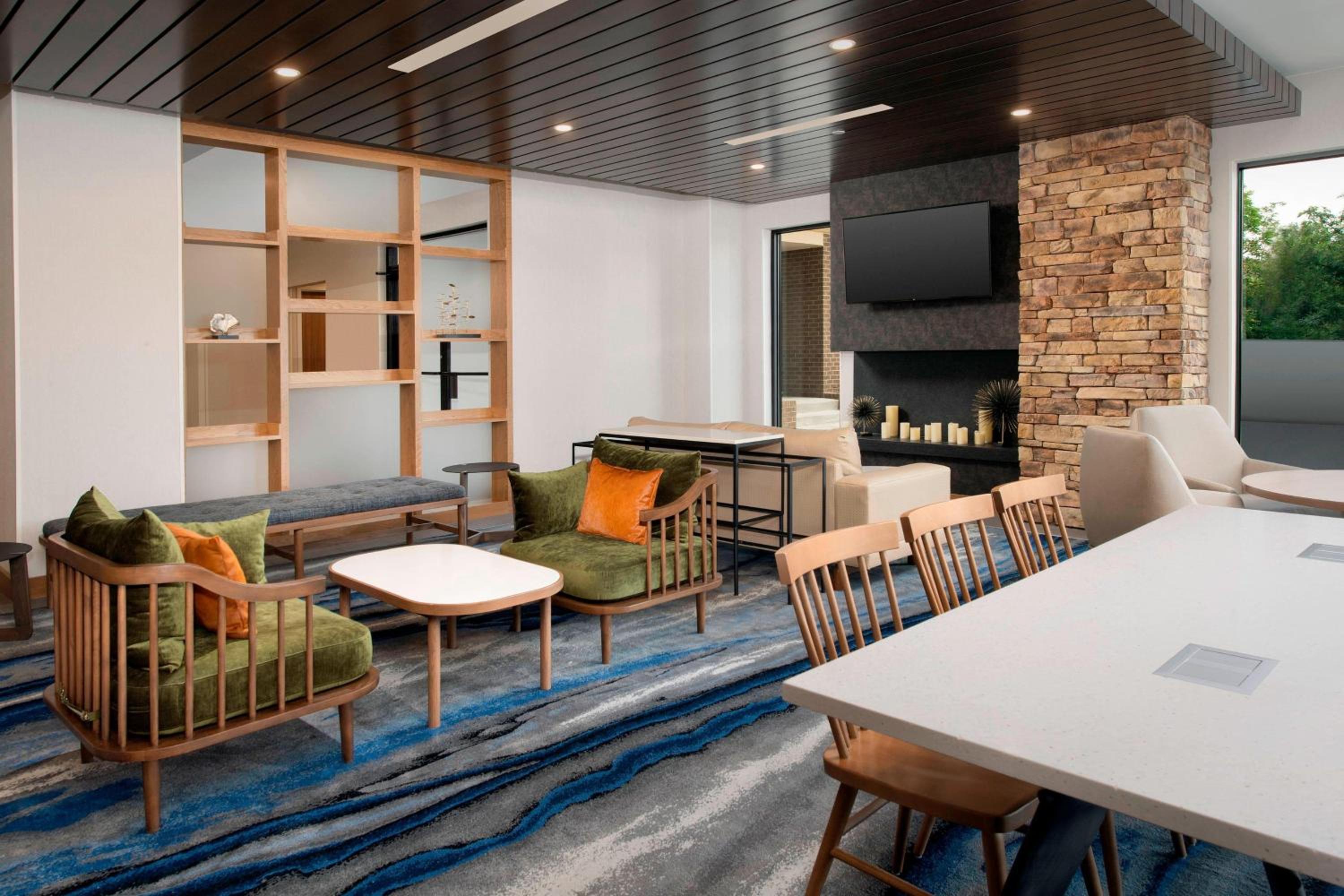 Fairfield Inn Suites by Marriott Alexandria West/Mark Center - Property Image 11