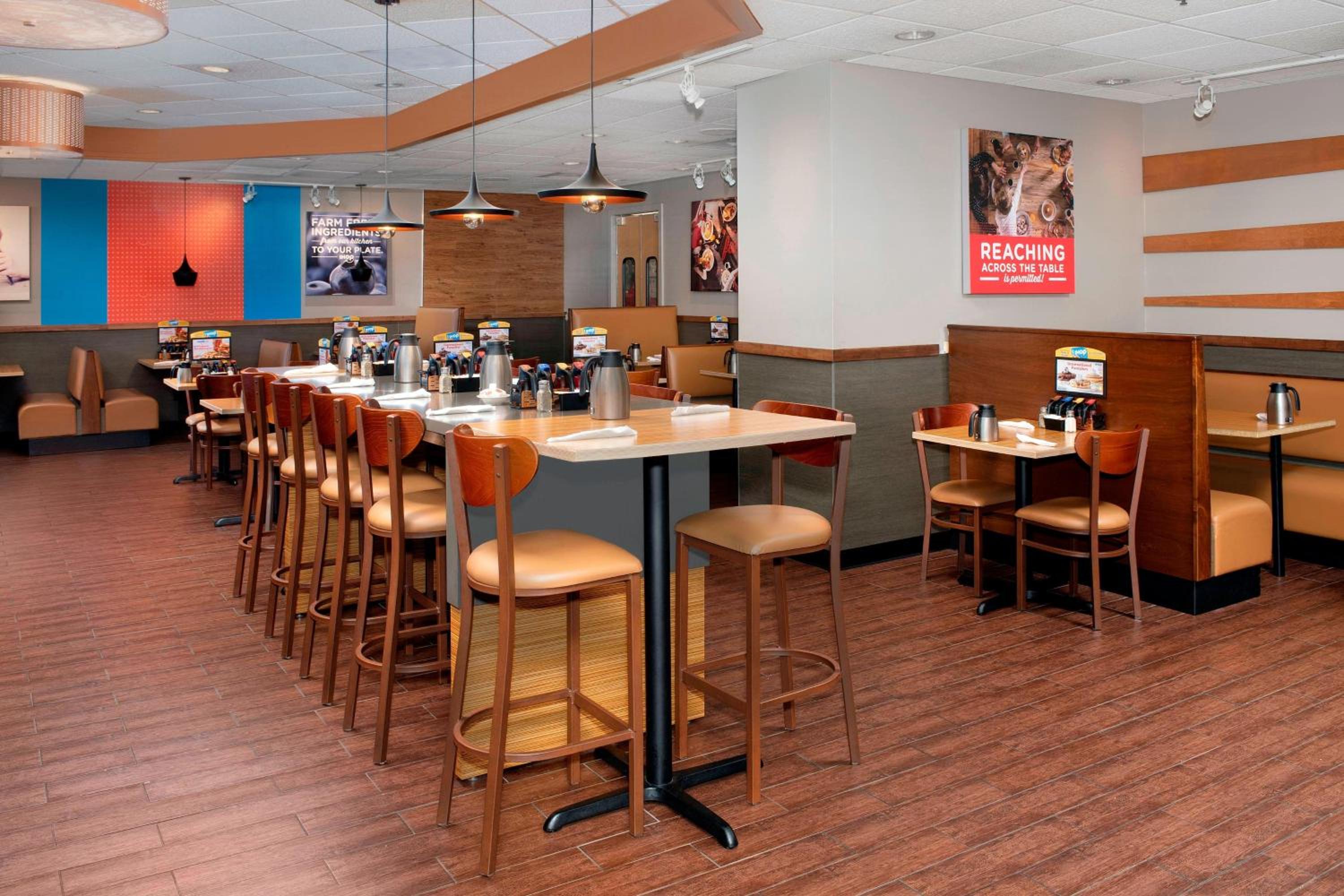 Fairfield Inn Suites by Marriott Alexandria West/Mark Center - Property Image 19