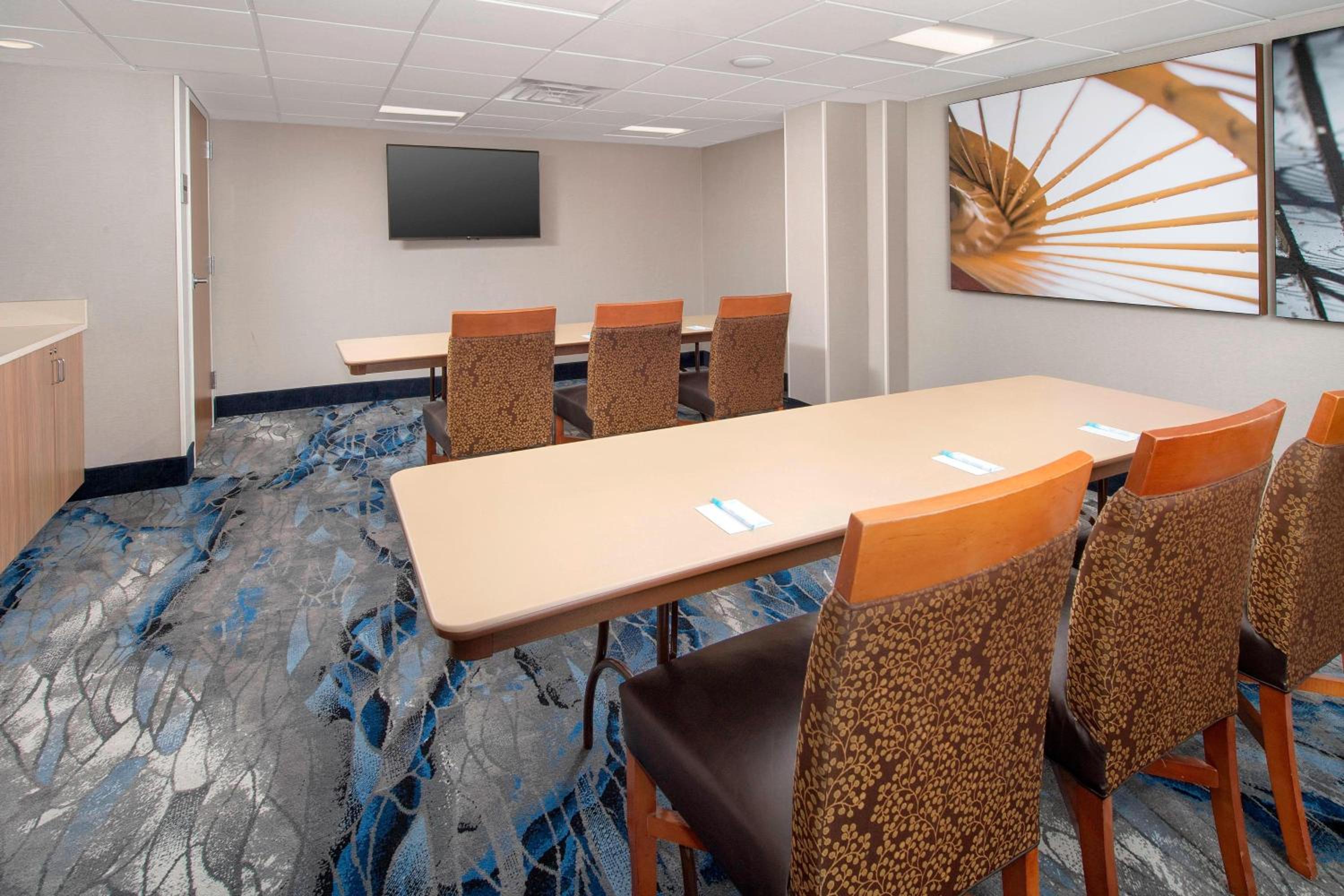 Fairfield Inn Suites by Marriott Alexandria West/Mark Center - Property Image 17