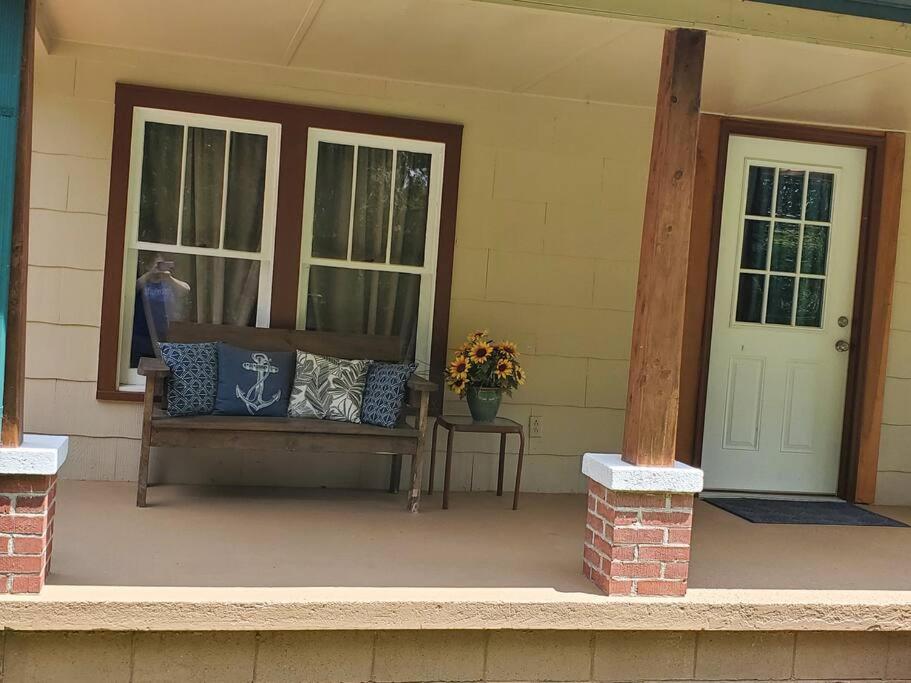 Kentucky Hills Country Cottage - Country Life