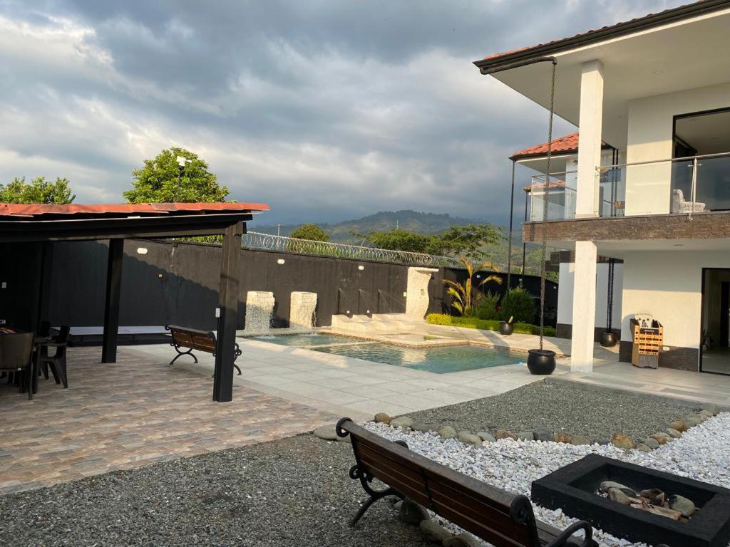 chalet el pilar, Barcelona quindio